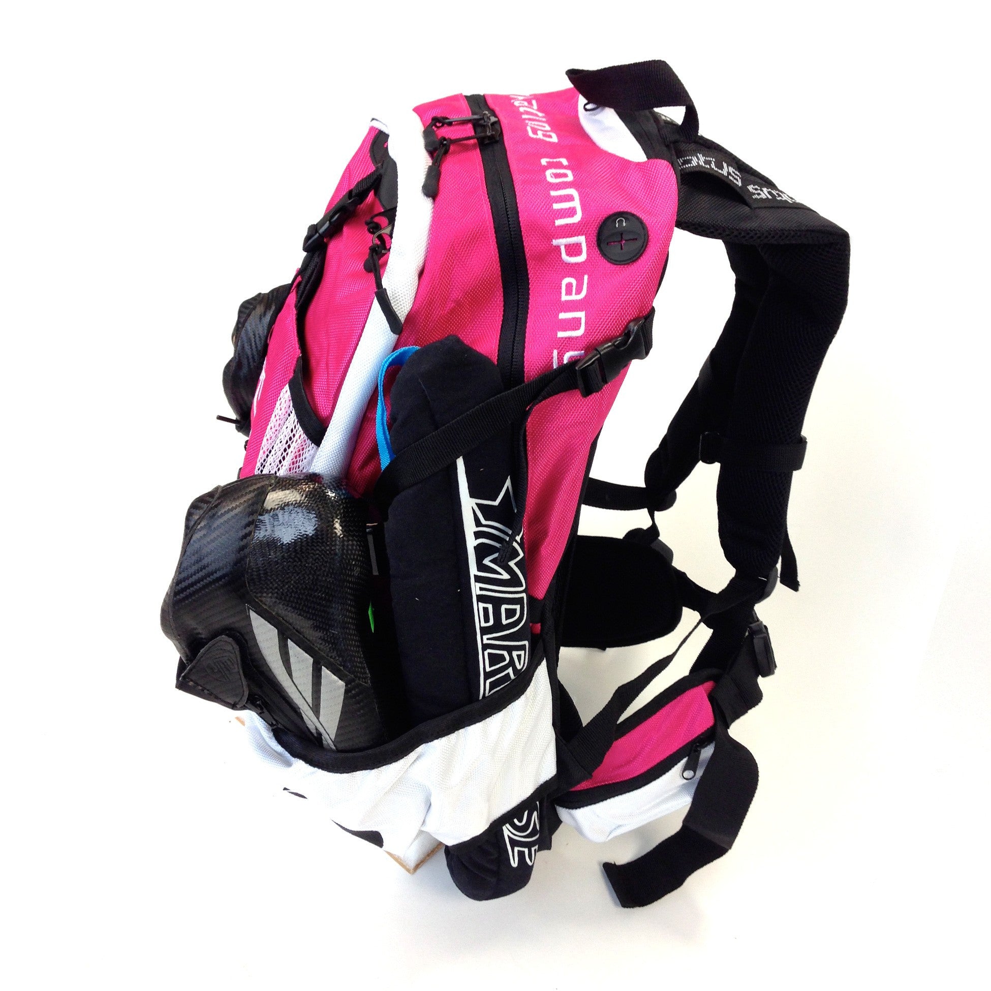Cado Motus Airflow Backpack - Lightweight & Breathable Hiking Backpack for Outdoor Adventures, Travel & Daily Commute