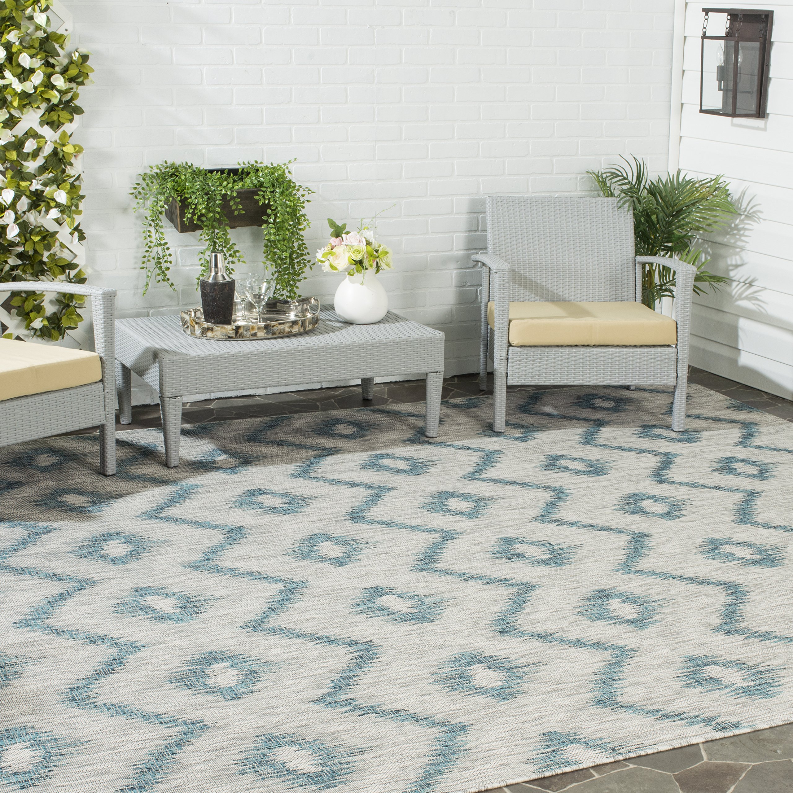 SAFAVIEH Courtyard Collection 6'7