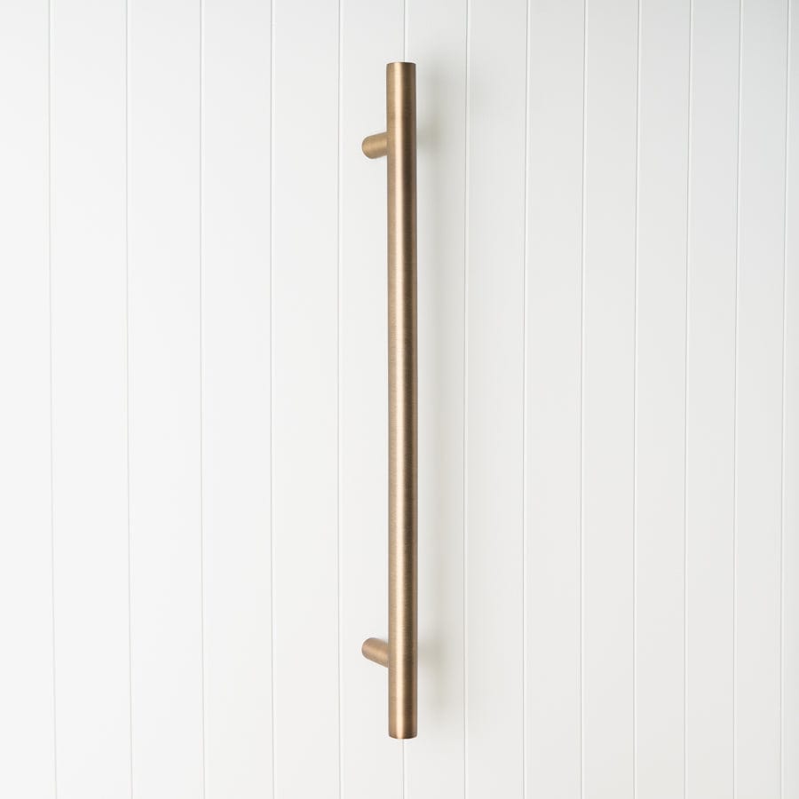 Antique Brass Heated Towel Rail - Warm & Stylish Bathroom Towel Warmer for Cozy Home & Spa Experience