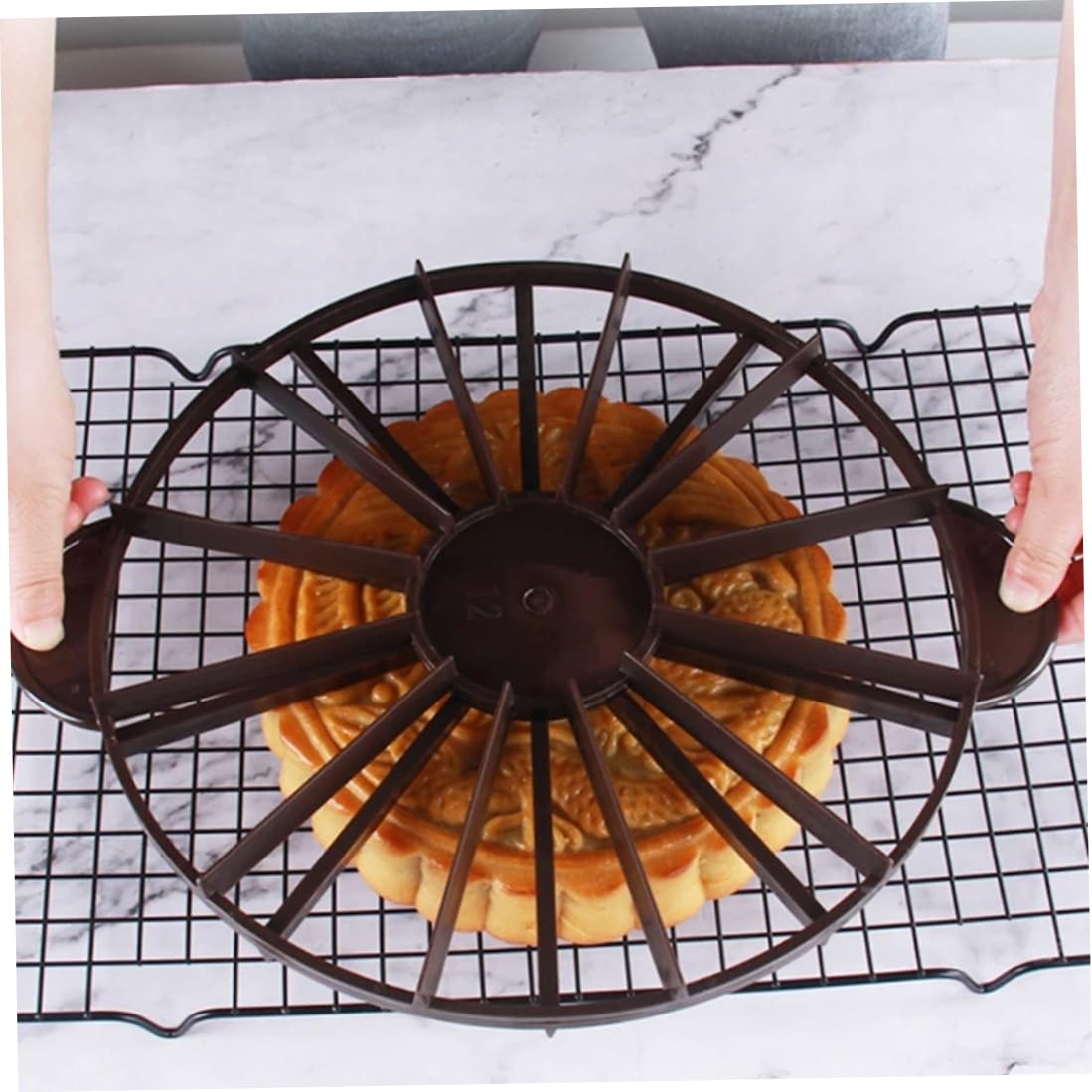 Double Sided Adjustable Cake Divider - 10/12 Portion Marker for Round Cakes | Perfect Cake Slicer & Baking Tool for Birthday, Wedding & Party Desserts