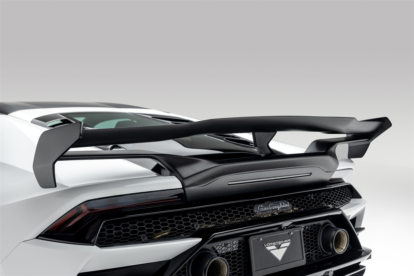 Lamborghini Huracan EVO 2WD Monza Aero Program CB 01 - High Performance Sports Car for Racing Enthusiasts | Perfect for Track Days and Supercar Events