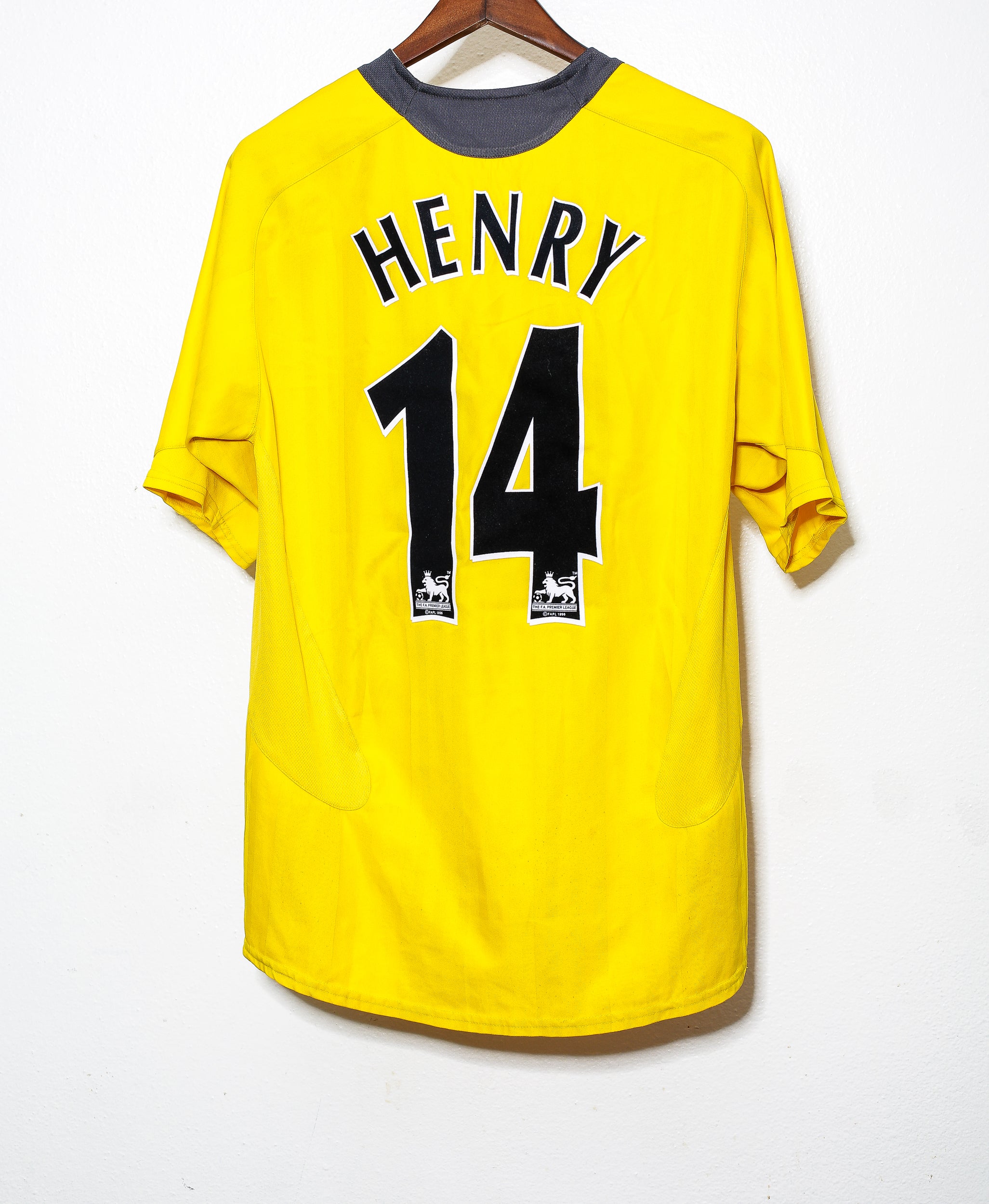 2005 Arsenal Away #14 Henry Jersey XL - Authentic Football Shirt for Fans & Collectors - Perfect for Matches, Gifts & Memorabilia