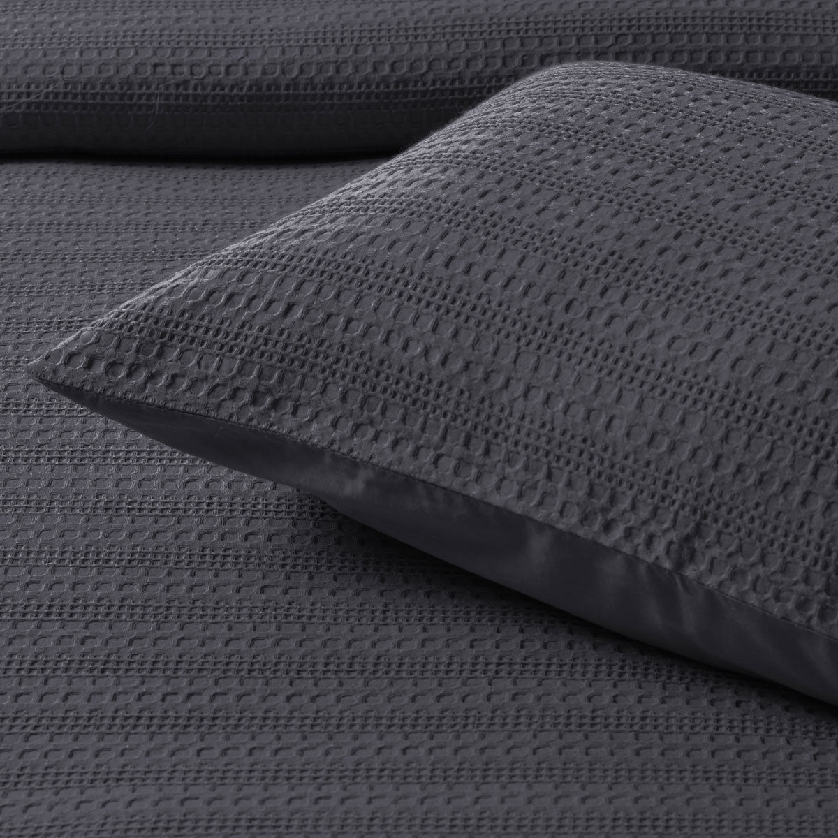 Bianca Kahlani Charcoal Waffle Quilt Cover Set - Super King Size (200x200cm) - Breathable Textured Bedding for Luxurious Comfort - Perfect for Master Bedrooms & Hotel Style Decor