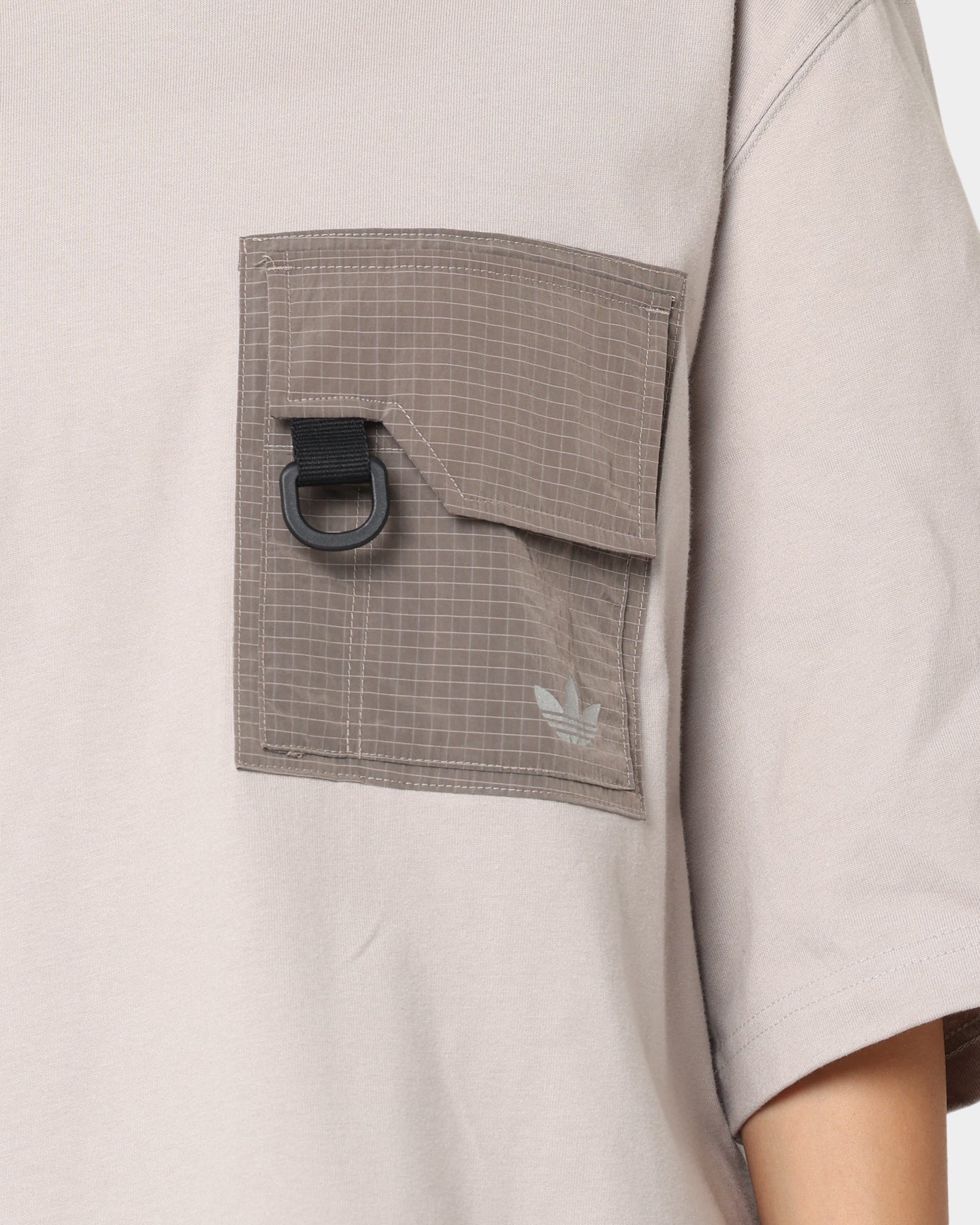 Adidas Originals Men's T-Shirt - Light Brown Casual Tee for Everyday Wear & Street Style