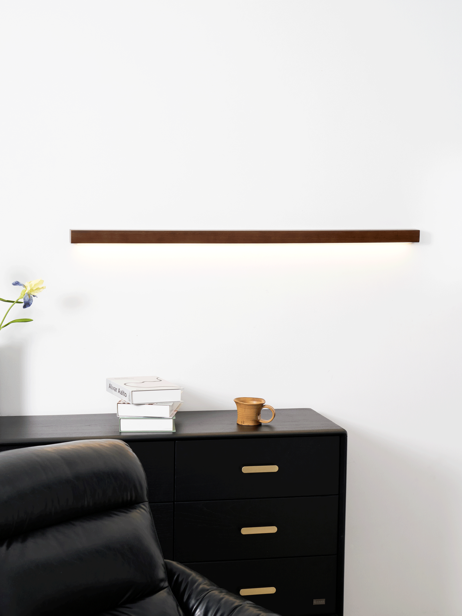 Arlo Linear Wood Wall Light - Modern Wooden LED Wall Sconce for Bedroom, Living Room & Hallway - Warm White Dimmable Lighting Fixture for Home Decor
