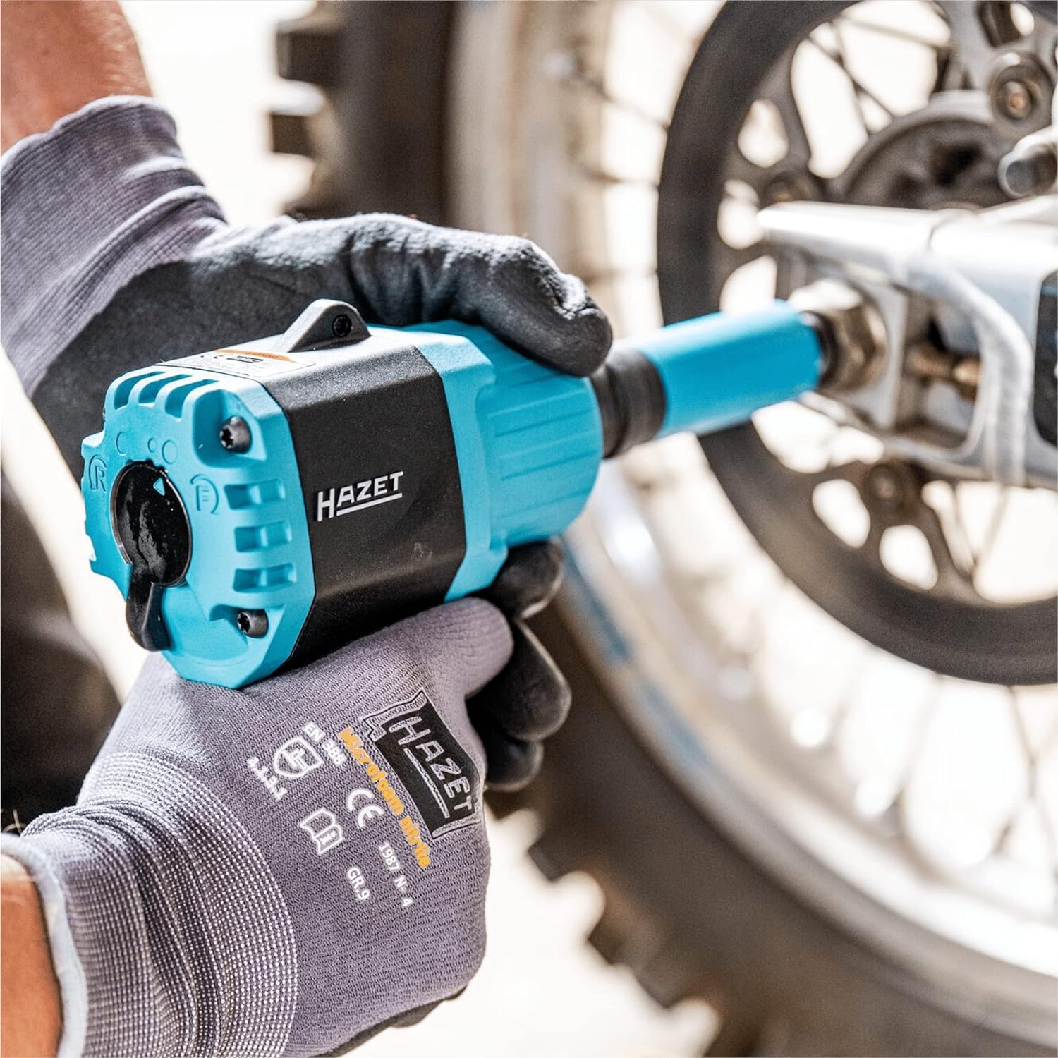 HAZET 9012TT High-Performance 1/2 Inch Impact Wrench - 1622 ft-lbs Max Torque, 2200 Nm, Compact & Lightweight Twin-Turbo Design for Automotive Repair, Tire Changes & Heavy-Duty Mechanical Work