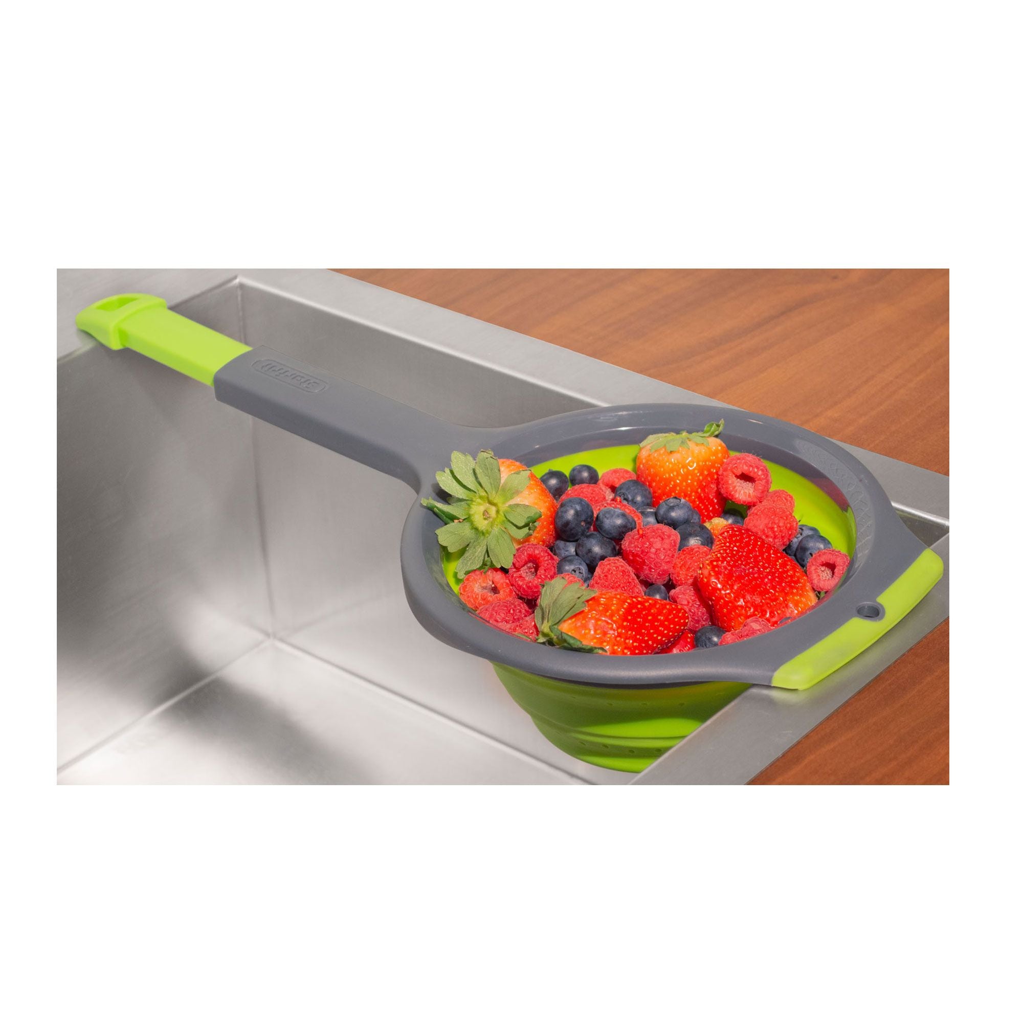 STARFRIT 92792 Collapsible Colander - Expandable & Space-Saving Kitchen Strainer for Pasta, Vegetables & Fruits - Perfect for Small Kitchens, Camping & RVs