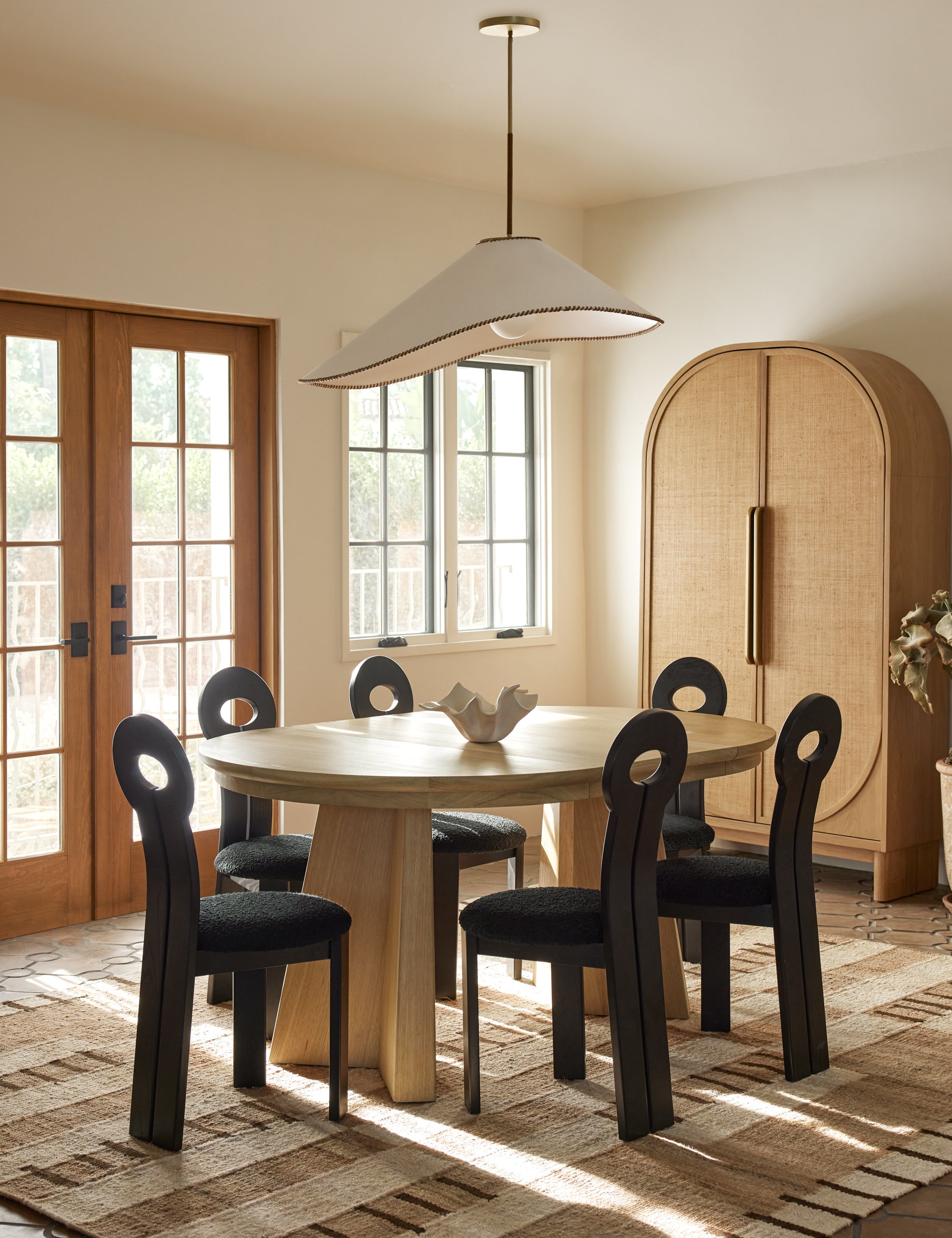 Arroyo Pendant Light by Élan Byrd - Modern Handcrafted Glass Ceiling Light Fixture for Dining Room, Kitchen Island, or Bedroom Lighting