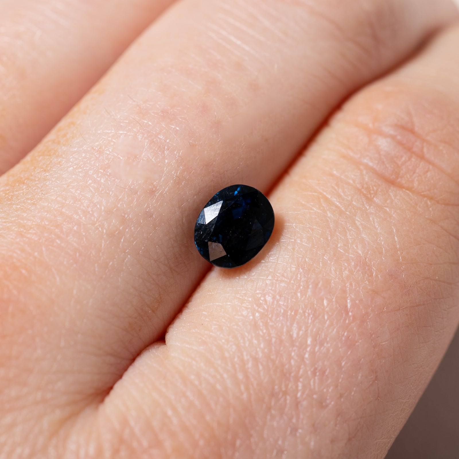 2.04ct Oval Cut Loose Sapphire Gemstone - Natural Blue Sapphire for Jewelry Making, Engagement Rings & Fine Jewelry | Perfect for Bridal, Anniversary & Special Occasion Gifts