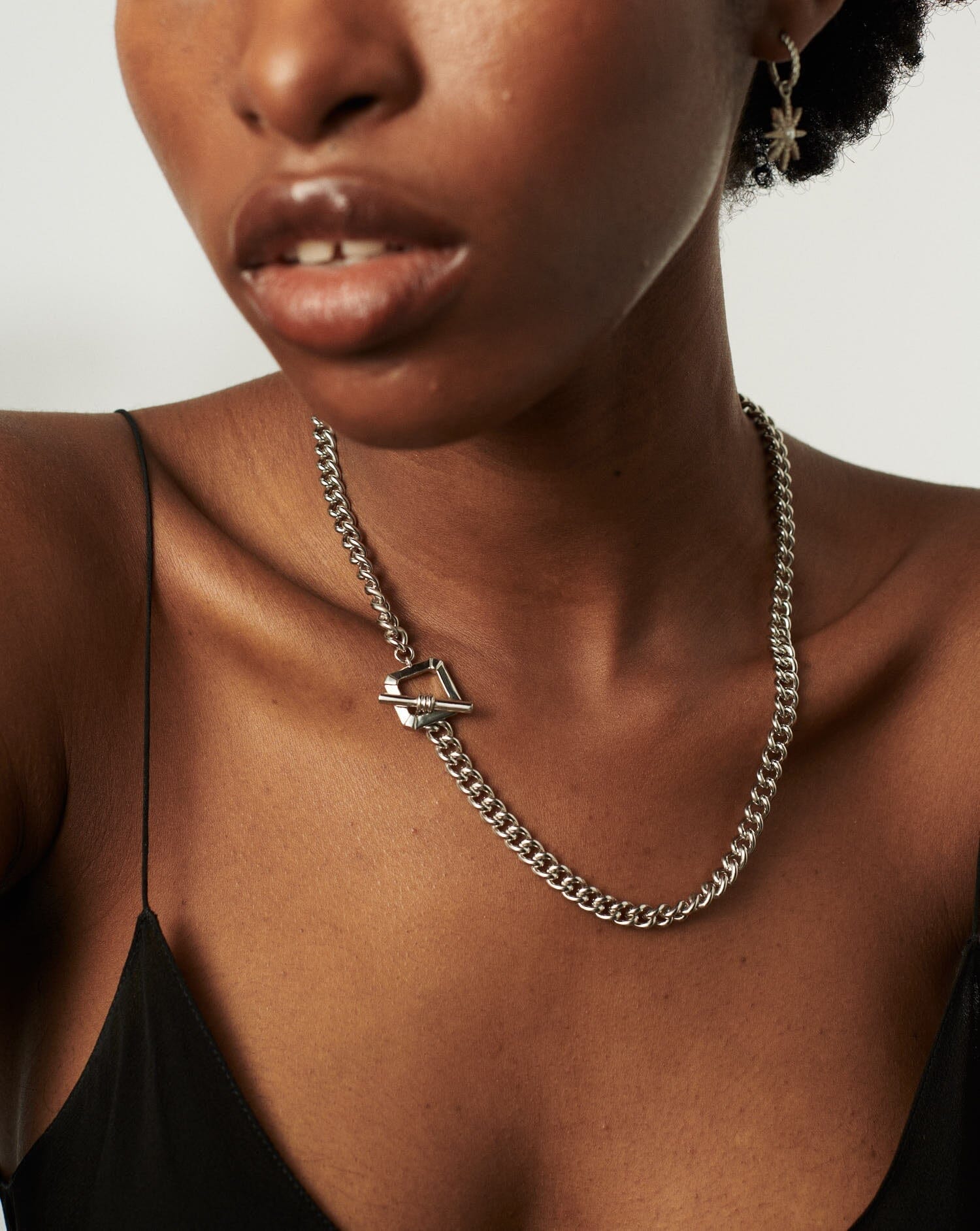 Lucy Williams T Bar Chain Necklace - Silver Plated Jewelry for Women | Elegant Layering Necklace for Everyday Wear, Date Night & Special Occasions