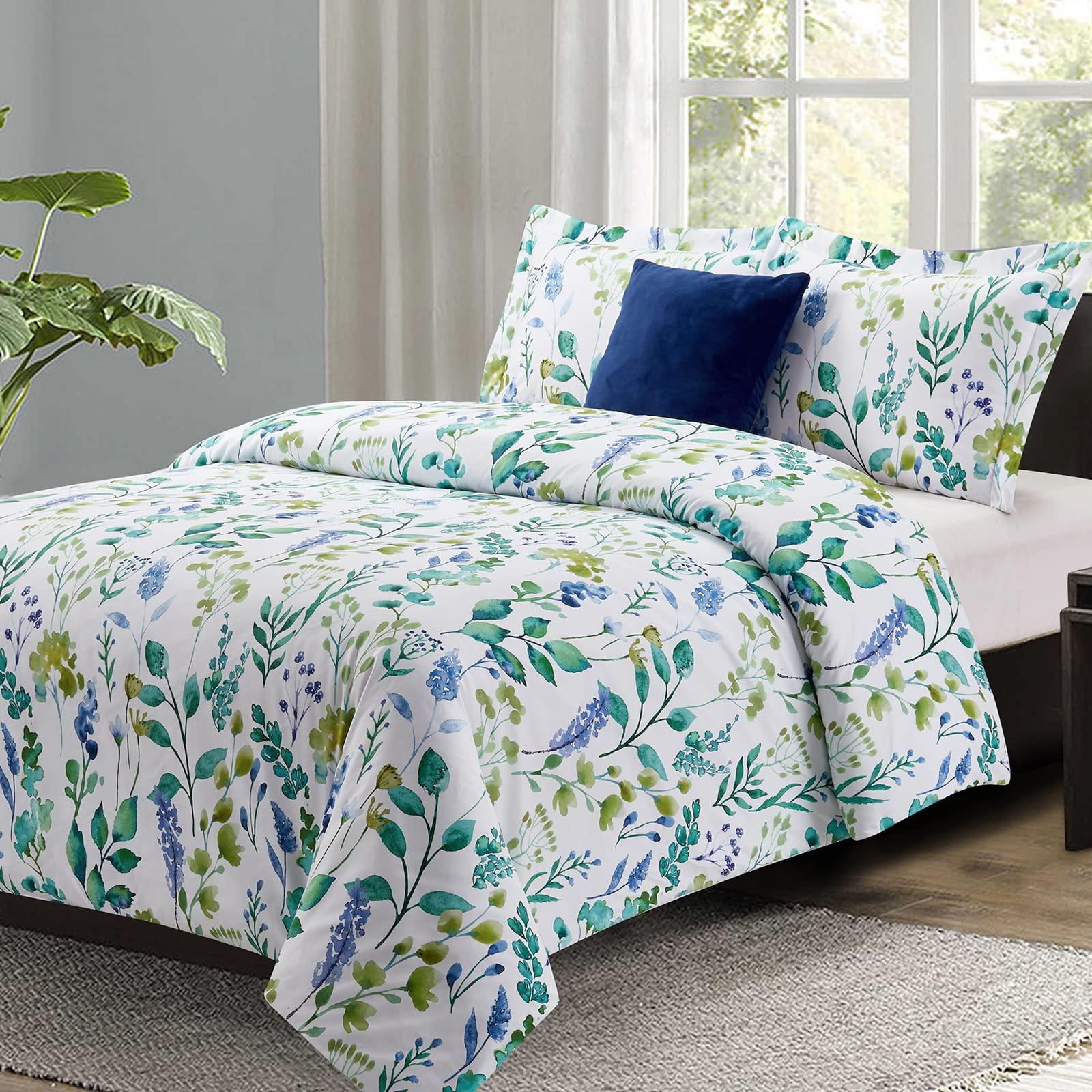 Style Quarters Queen Size Comforter Set - 100% Polyester 4-Piece Bedding with Watercolor Leaves & Flowers Design, Includes 1 Comforter, 2 Pillowcases & Decorative Pillow - Perfect for Master Bedroom, Guest Room & Cozy Home Decor