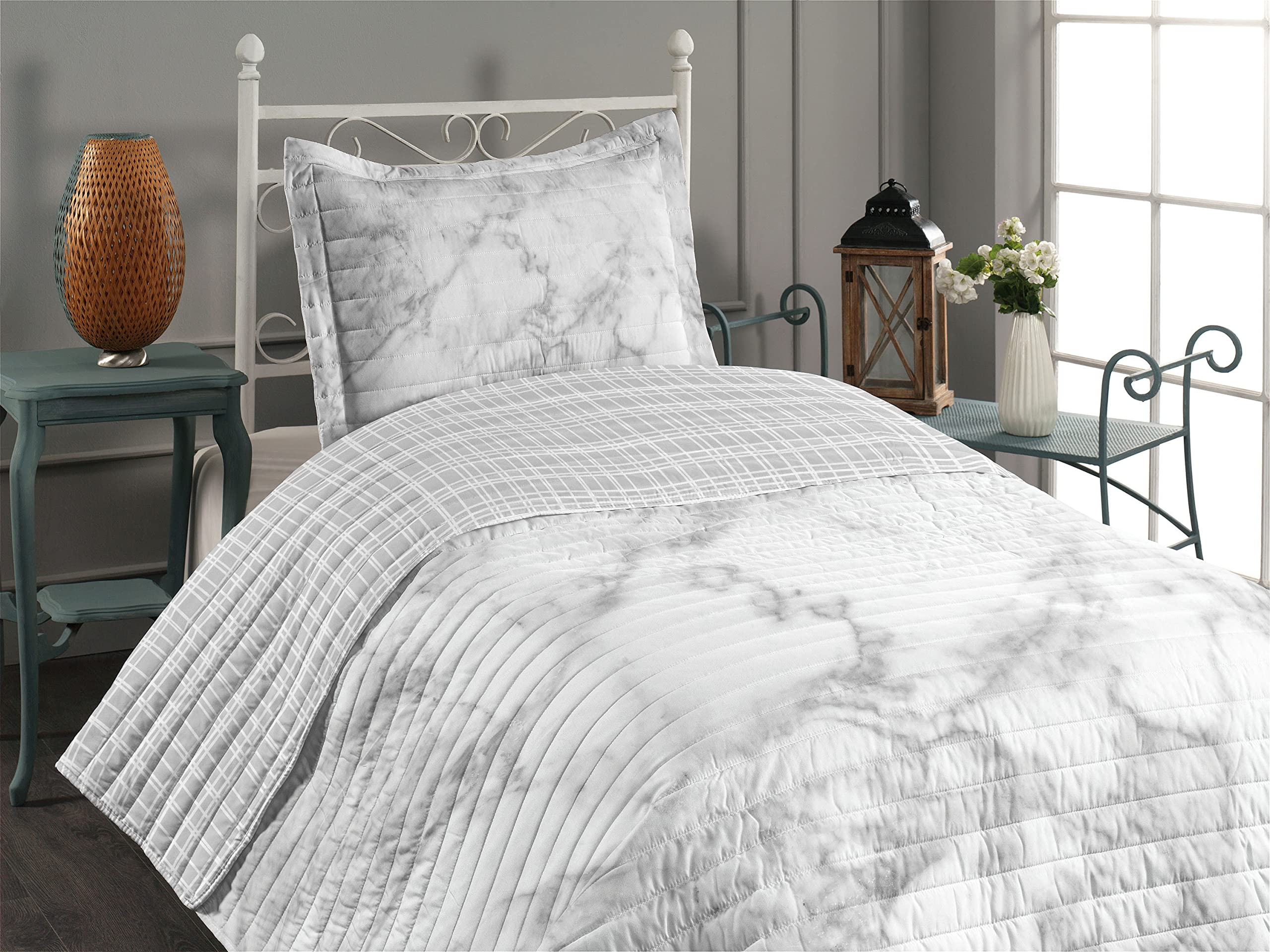 Ambesonne Reversible Bedspread Set with Marble Print - Nature Granite Pattern, Cloudy Spotted Stone Design - Microfiber Comforter & Pillow Shams - Twin Size in Pale Grey - Perfect for Modern Bedrooms, Guest Rooms & Dorm Decor