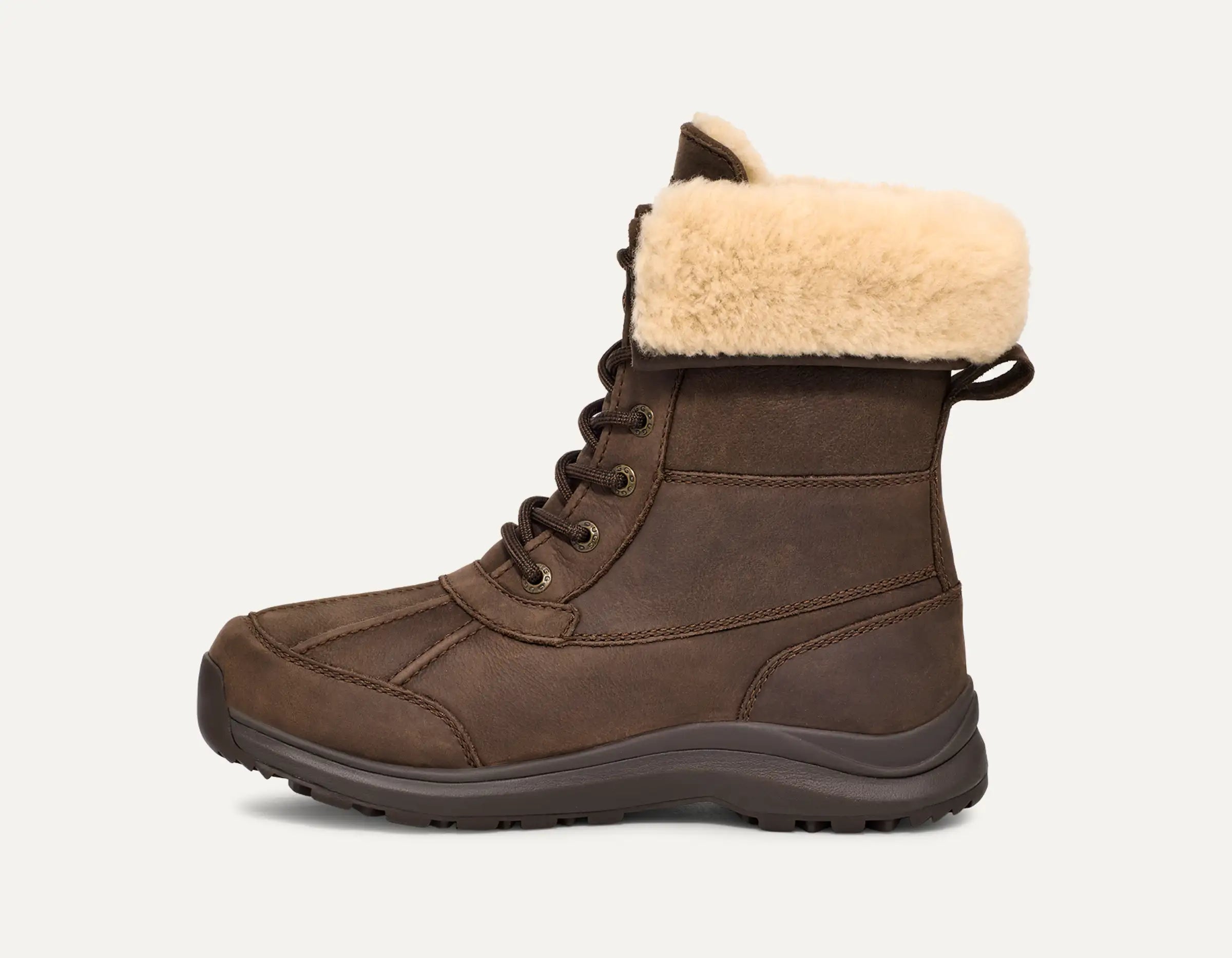 UGG Adirondack III Distressed Boots for Women - Waterproof Winter Snow Boots with Shearling Lining - Perfect for Cold Weather, Hiking & Outdoor Activities
