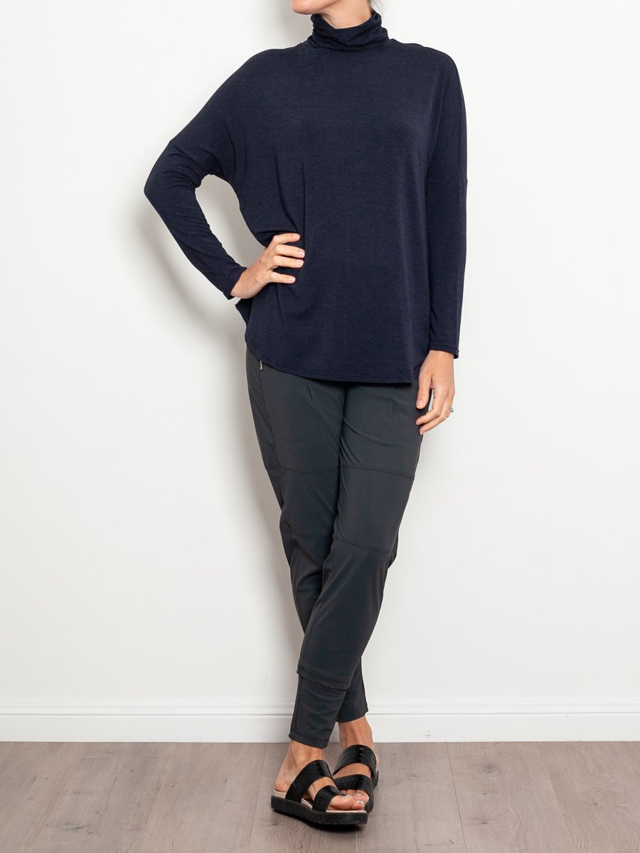 Tani Marle Women's Swing Turtle Neck Top - Soft Stretch Knit Long Sleeve Blouse for Work, Date Night & Casual Outfits
