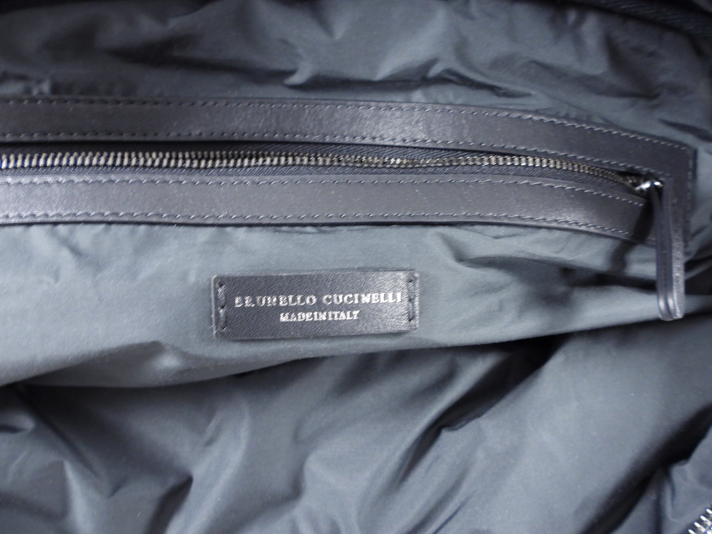 Brunello Cucinelli Grey Nylon Large Body Bag for Men & Women - Stylish Travel Duffel Bag for Gym, Work, Weekend Getaways & Outdoor Adventures