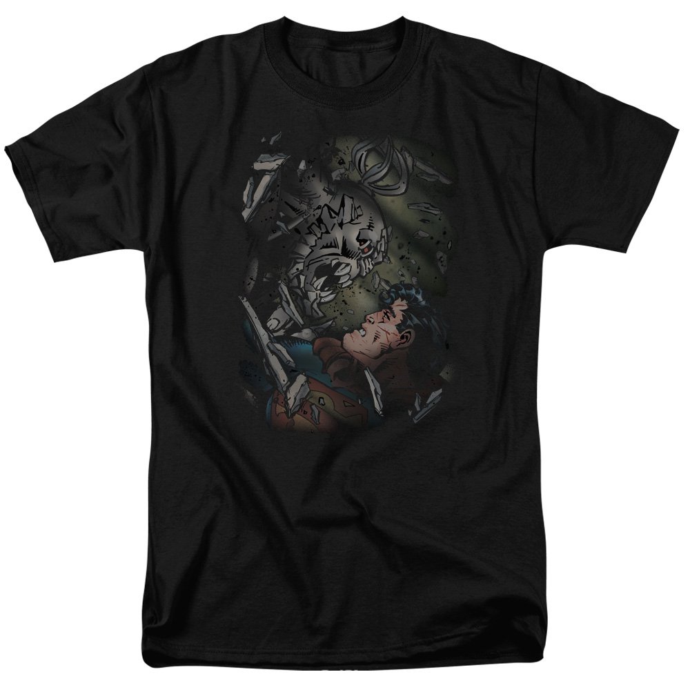 Superman Epic Battle Graphic T-Shirt for Men - Size Medium | Superhero Comic Tee for Casual Wear & Cosplay