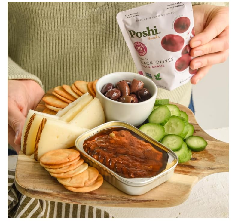 Pitted Green Olives & Kalamata Olives Variety Pack - 4 Flavors: Basil Garlic, Chili Oregano, Lemon Rosemary, Chili Garlic (1.1oz, 16 Pack) | Keto-Friendly Snack for Charcuterie Boards, Salads & Healthy Eating