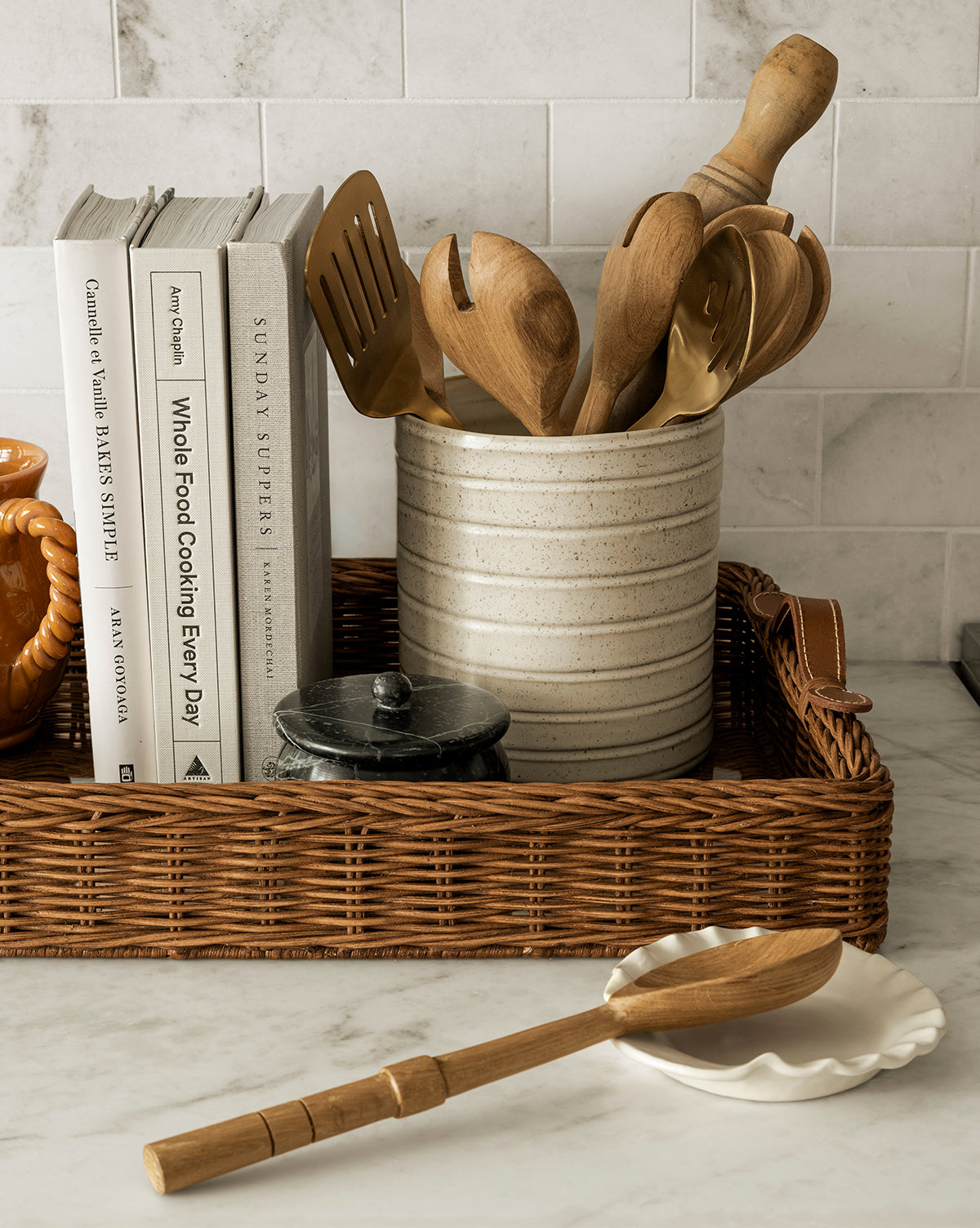 Olindo Spoon Rest - Elegant Ceramic Spoon Holder for Kitchen Countertop | Perfect for Cooking, Serving & Dining | Durable & Stylish Design