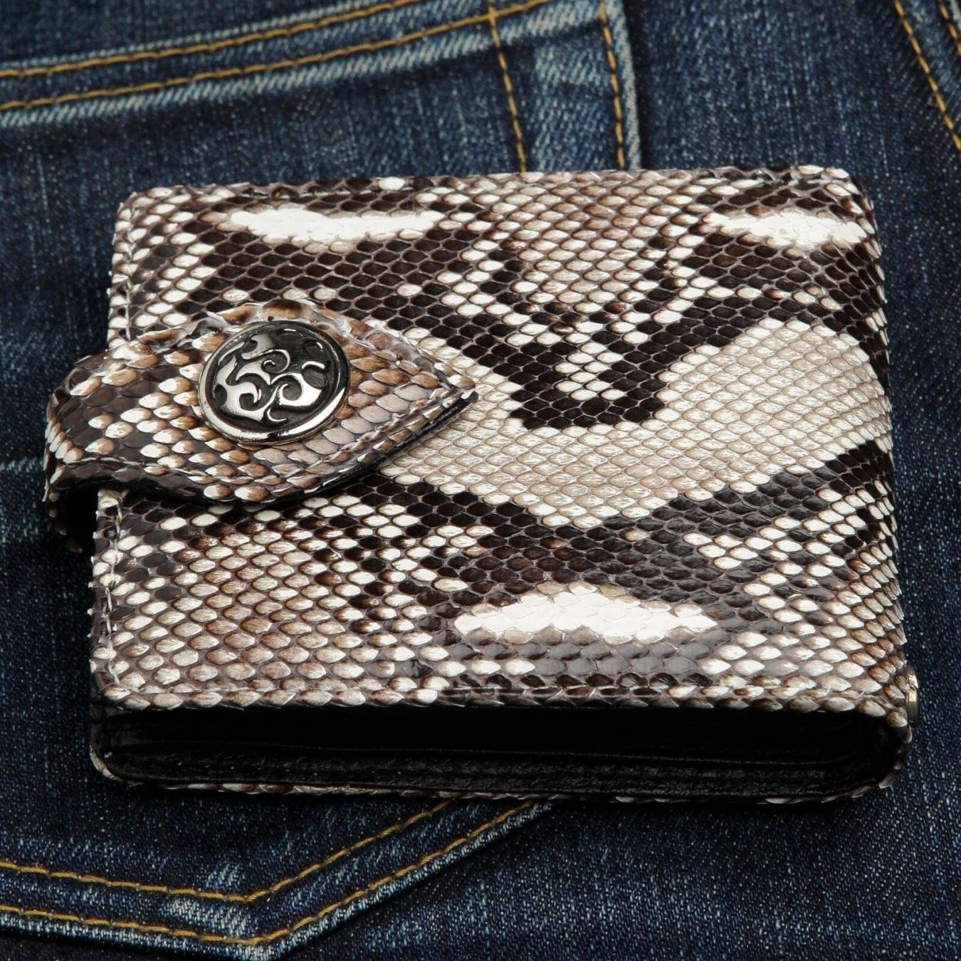 Genuine Cobra Snake Skin Leather Biker Wallet for Men - Stylish RFID Blocking Bi-fold Wallet - Perfect for Motorcycle Riders, Bikers & Outdoor Enthusiasts