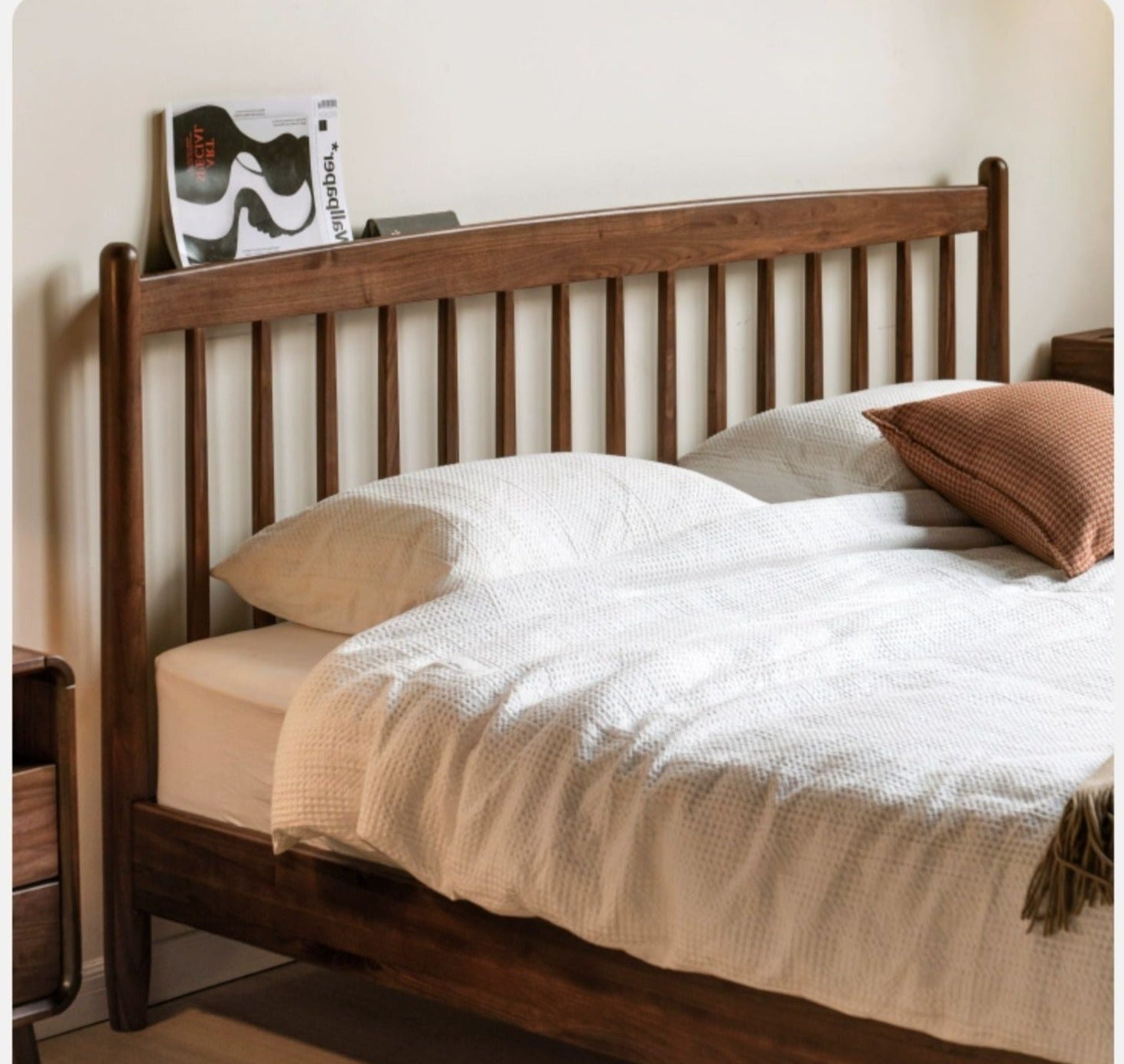 Modern Black Walnut Solid Wood Bed Frame - Queen Size Platform Bed with Headboard - Eco-Friendly Hardwood Bedroom Furniture for Master Bedroom & Guest Room