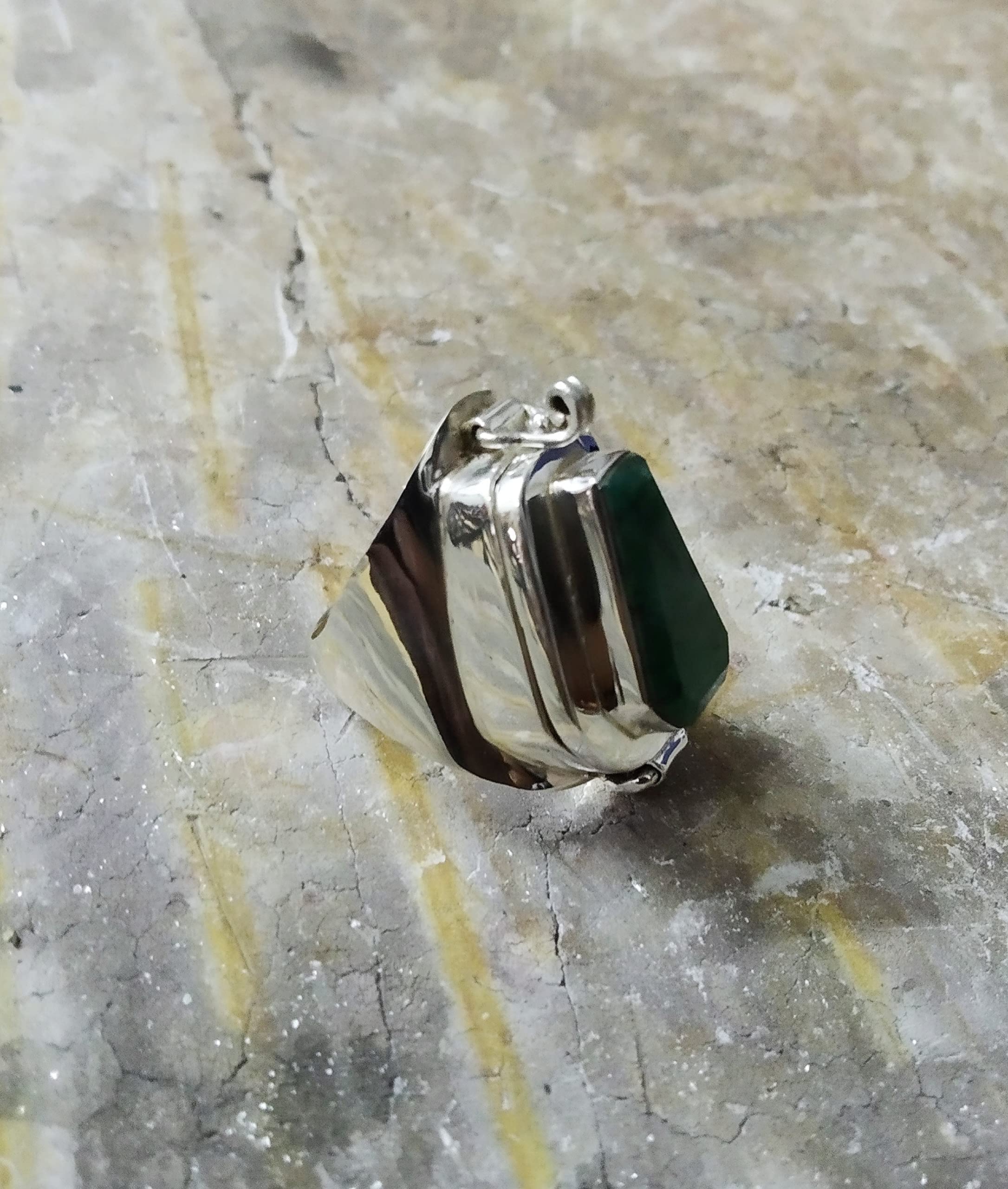 Emerald Poison Ring - Openable Secret Box Ring with Coffin Design, Handmade Silver Locket Ring for Women | Unique Gift for Her, Hidden Message & Medicine Storage | Perfect for Gothic Fashion, Cosplay & Witchy Aesthetic