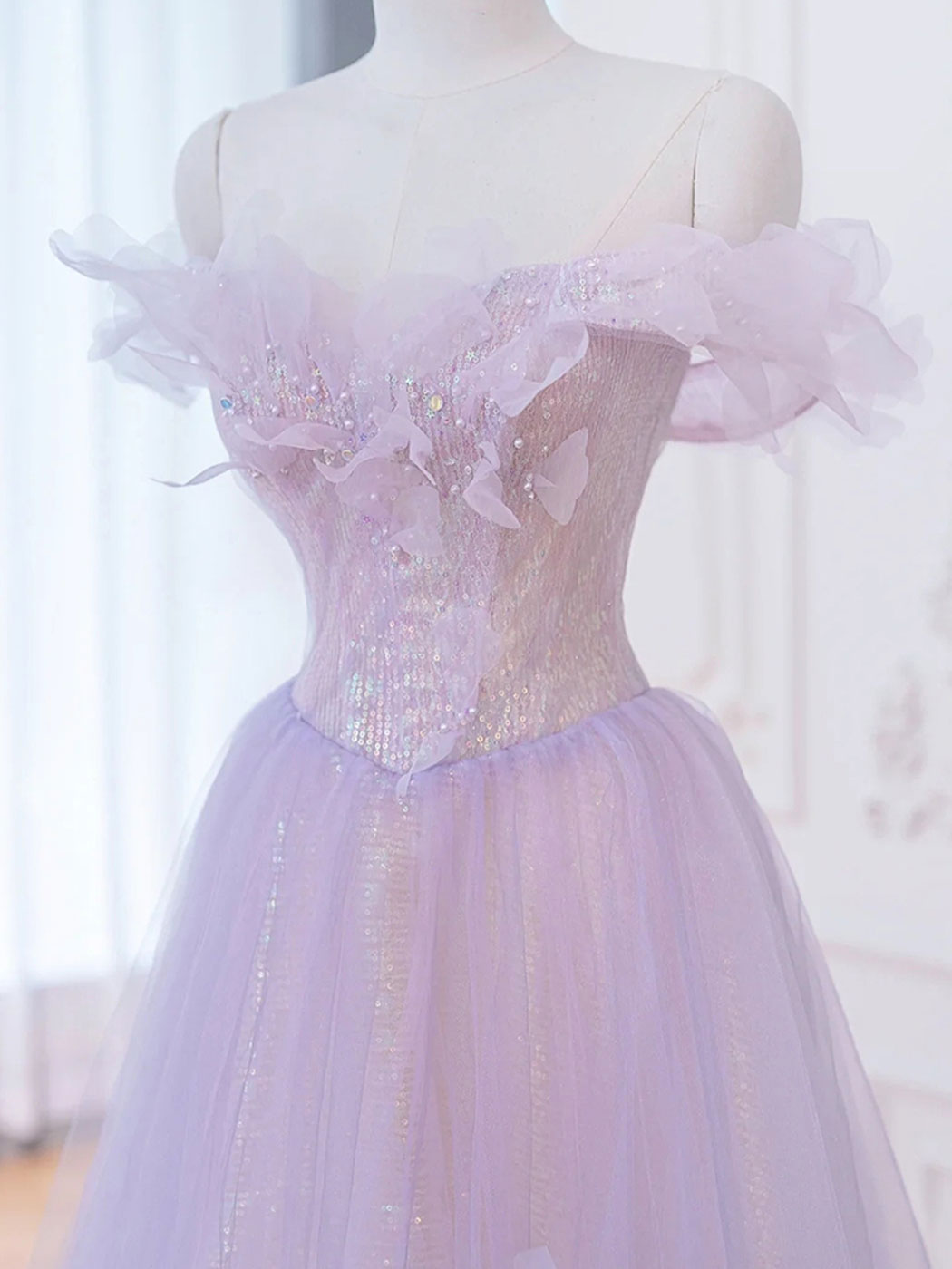 Elegant A-Line Purple Off-Shoulder Maxi Prom Dress for Women - Perfect for Homecoming, Formal Dances & Special Occasions
