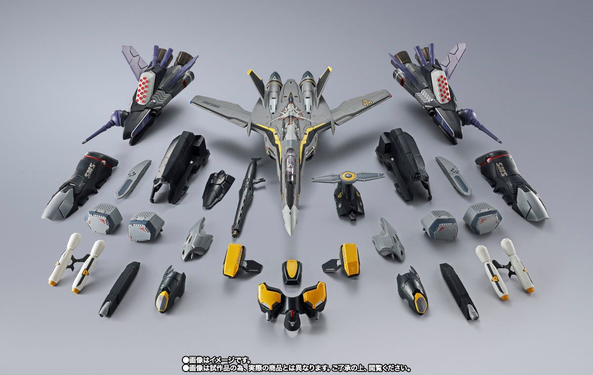 Bandai DX Chogokin Macross Frontier VF-25S Armored Messiah Valkyrie Ozma Lee Custom Revival Ver. Action Figure - Collectible Anime Robot Toy for Display & Play
