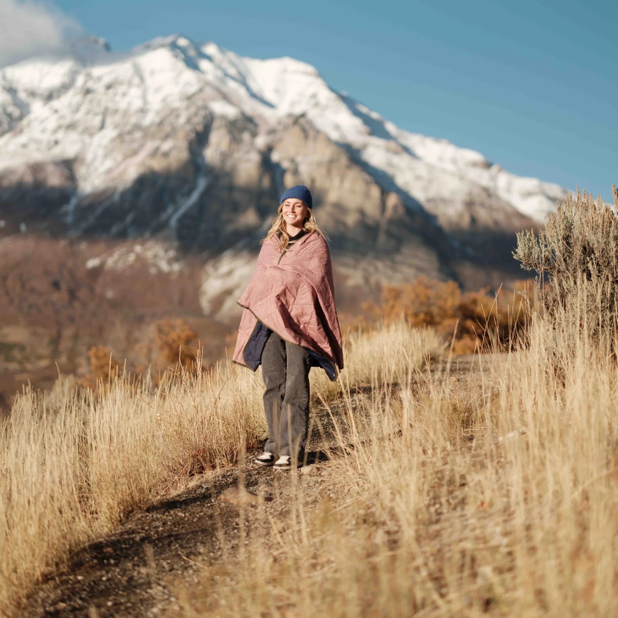 UltraPak™ Lightweight Packable Puffy Blanket for Travel, Camping & Outdoor Adventures - Ultra Soft & Warm Everyday Blanket for Hiking, Picnics & Home Use