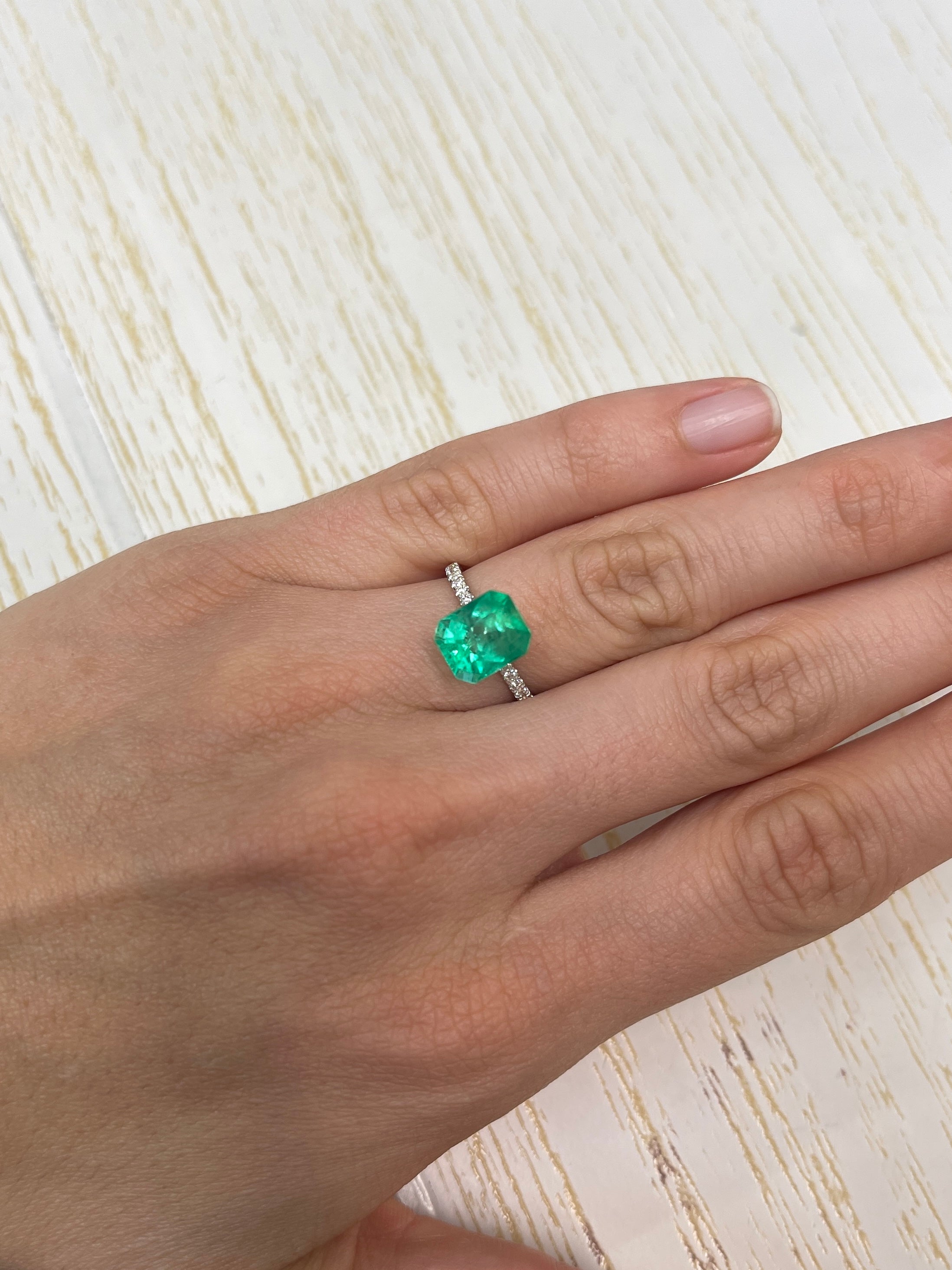 3.09 Carat 10x8mm Electric Yellowish Colombian Emerald - Emerald Cut Gemstone for Engagement Rings & Fine Jewelry | Natural Green Birthstone for May | Perfect Gift for Anniversary & Special Occasions