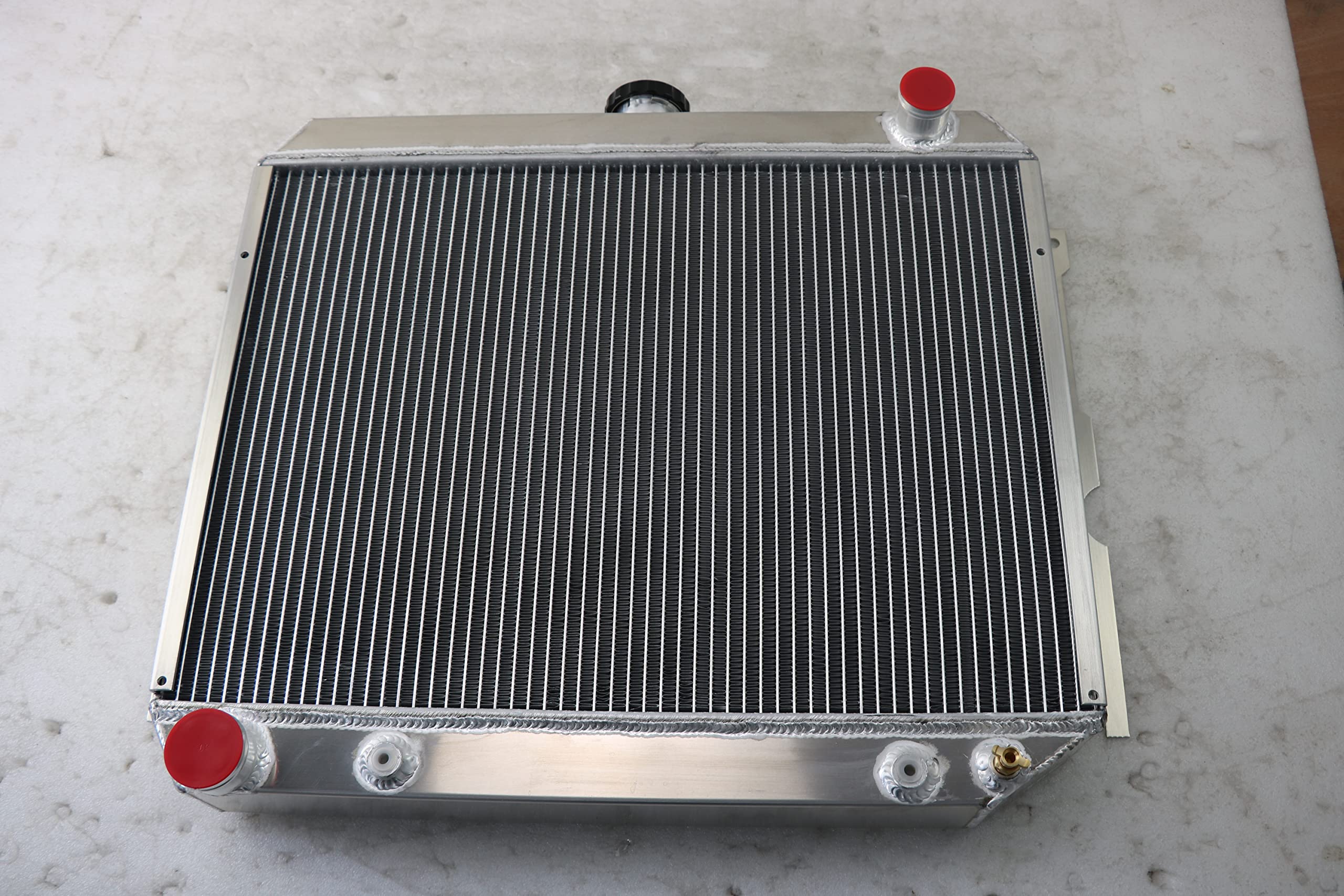 4 Row Aluminum Radiator for 1968-1974 Dodge Plymouth Mopar Cars Big Block V8 - High Performance Cooling Upgrade - Perfect for Classic Car Restoration & Hot Rod Builds