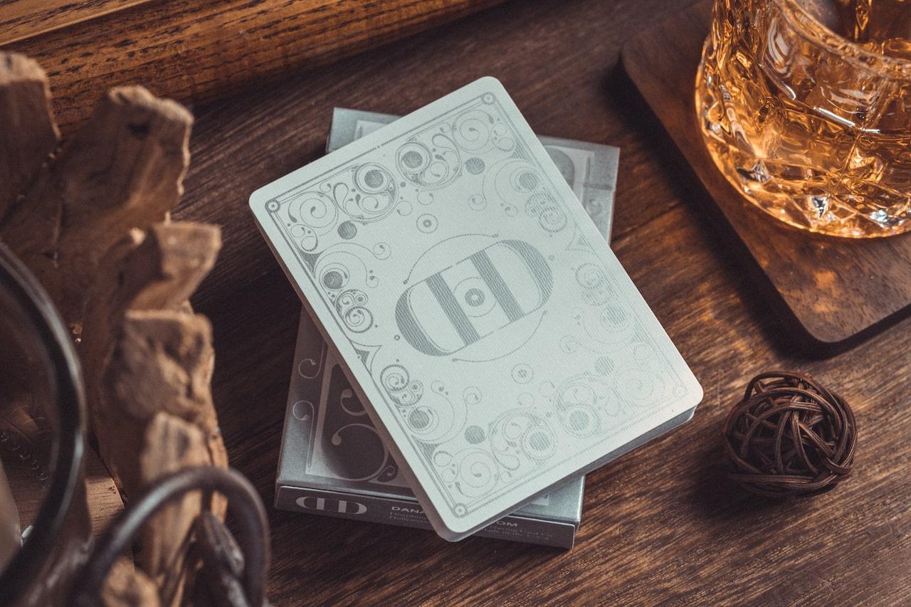 Dan and Dave Smoke & Mirrors V8 Silver Standard Edition Playing Cards – Premium Magic Tricks, Cardistry & Collectible for Performers and Enthusiasts | Perfect for Close-up Magic, Card Flourishes, and Gifts