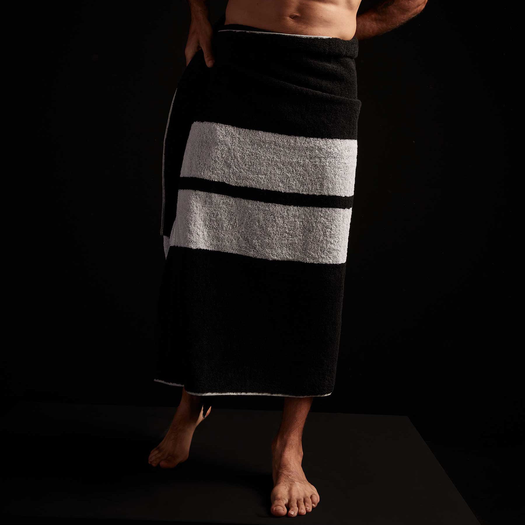 Premium Double Stripe Beach Towel - Soft & Absorbent, Black & White - Perfect for Pool, Beach, and Outdoor Activities