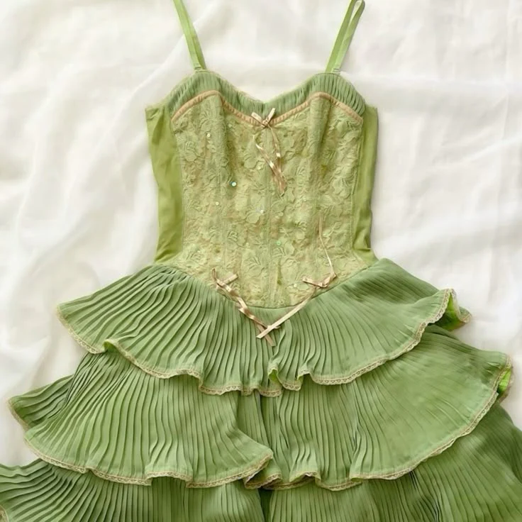 Elegant Green Layered Short Lace Homecoming Dress - A-Line Birthday Party Dress J6142 | Perfect for Prom, Quinceañera & Special Occasions