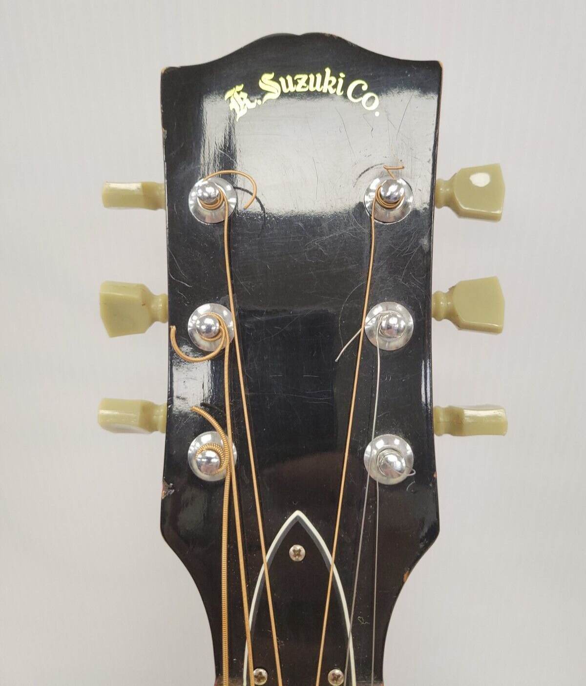Kizo Suzuki W65HA Acoustic Guitar - Professional 6-String Folk Guitar with Spruce Top & Mahogany Back - Perfect for Beginners, Camping, Live Performances & Home Practice