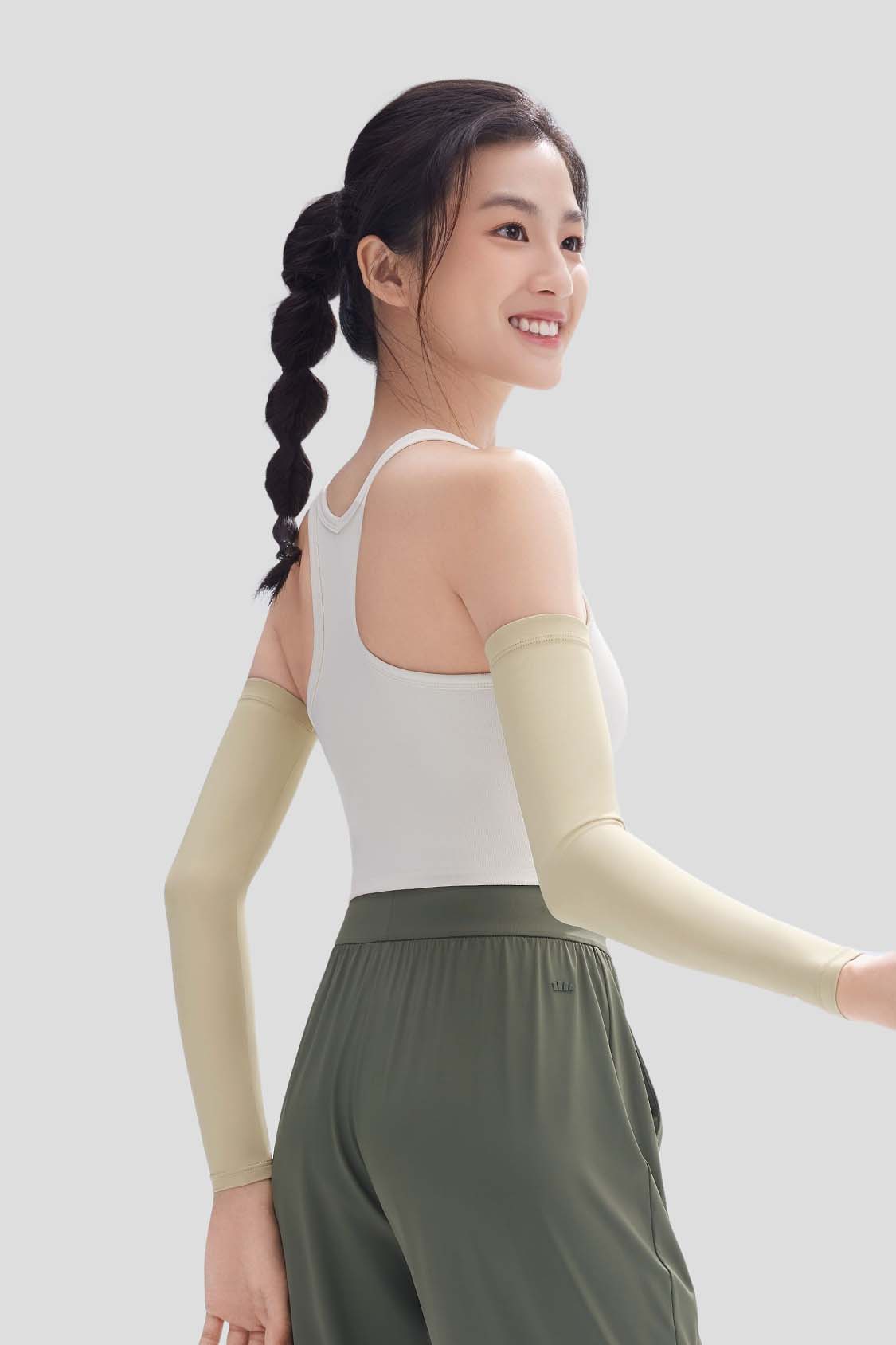 Aero Women's Cooling Sun Sleeves UPF 50+ UV Protection Arm Sleeves - Perfect for Running, Hiking, Cycling & Outdoor Sports