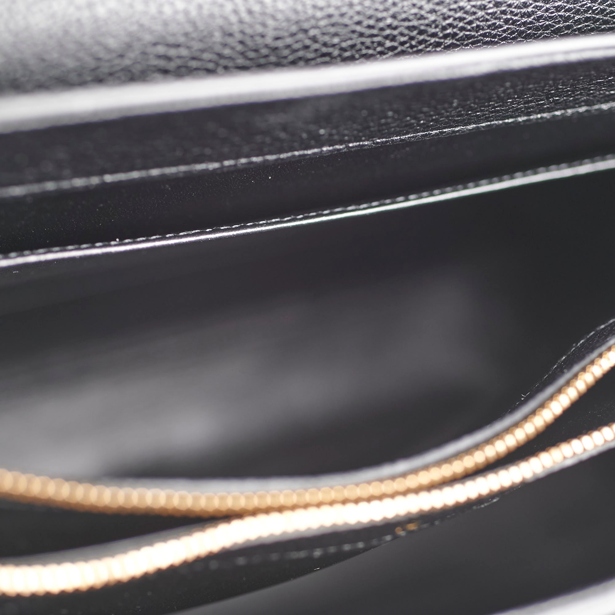 Celine 16 Classique Handbag in Black Grained Calfskin Leather - Luxury Shoulder Bag for Women, Perfect for Work, Travel and Everyday Use