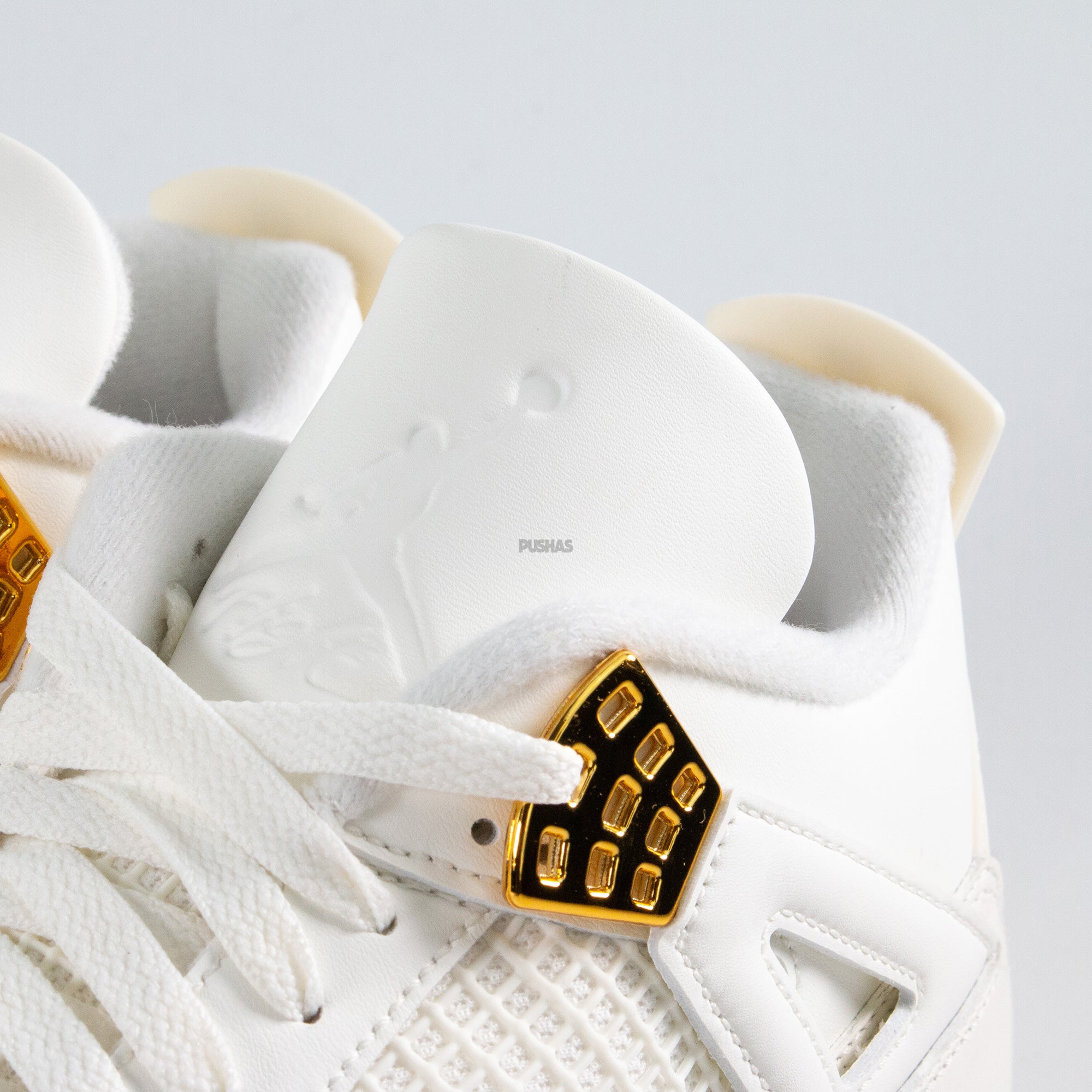 Air Jordan 4 Retro 'Metallic Gold' Women's Sneakers (2024) - Stylish Basketball Shoes for Women, Fashionable Gym & Streetwear Shoes for Everyday Wear