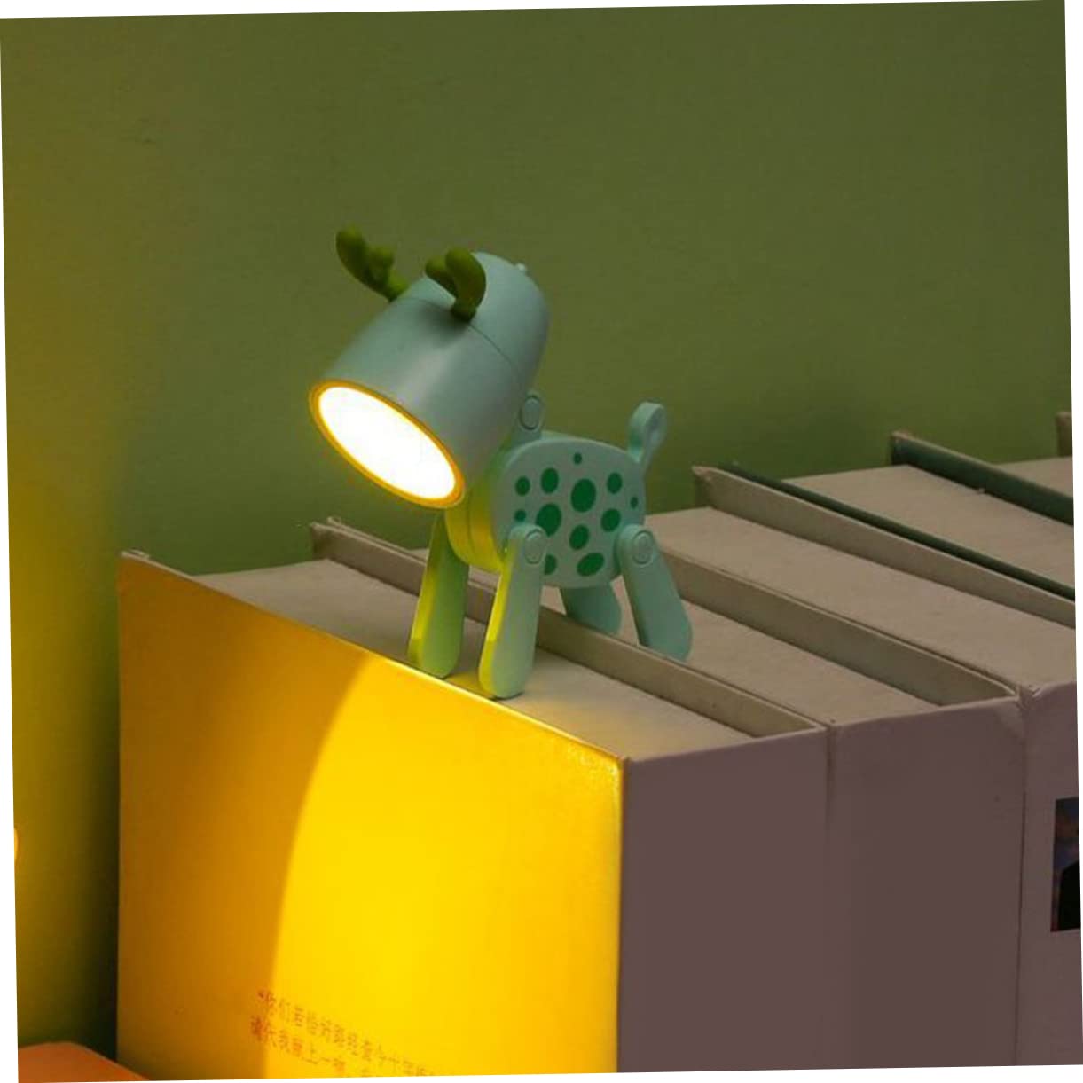 Veemoon Unique Deer Night Light - LED Kids Room Lamp, Creative Decorative Nightlight for Bedroom, Nursery & Children's Playroom - Perfect for Bedtime, Reading & Creating Cozy Atmosphere