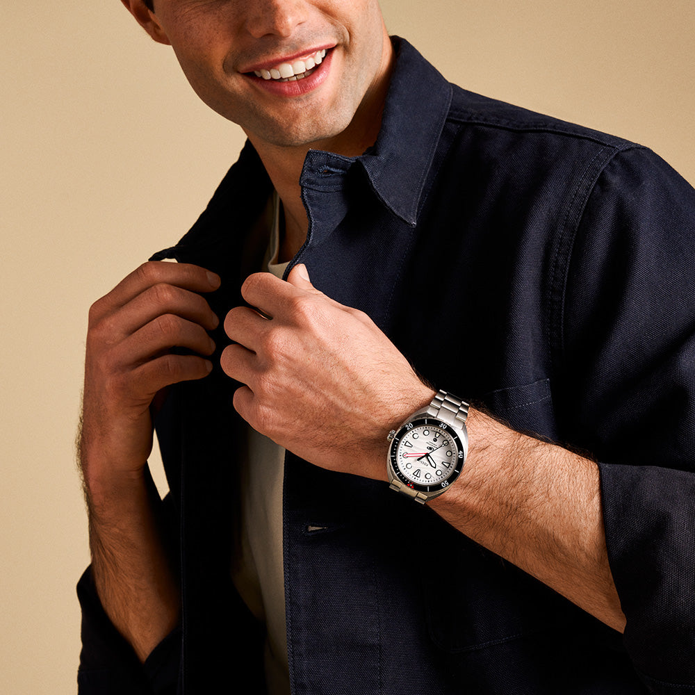 Fossil Breaker FS6063 - Premium Smartwatch with Heart Rate Monitor, GPS & Waterproof Design - Perfect for Fitness Tracking & Outdoor Adventures