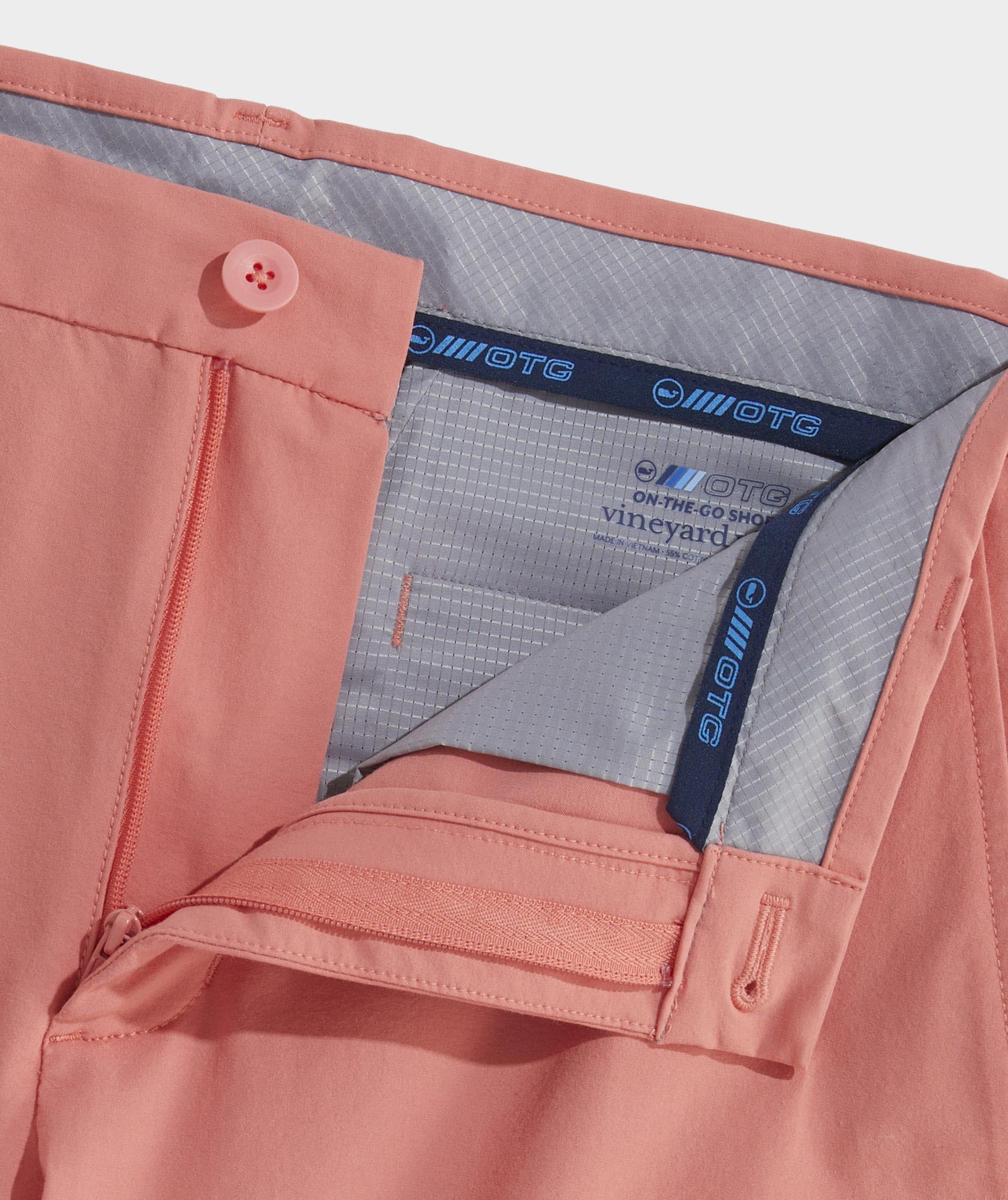 Vineyard Vines Men's 9 Inch On-The-Go Shorts - Comfortable Stretch Swim & Casual Shorts for Beach, Pool, Vacation & Outdoor Activities