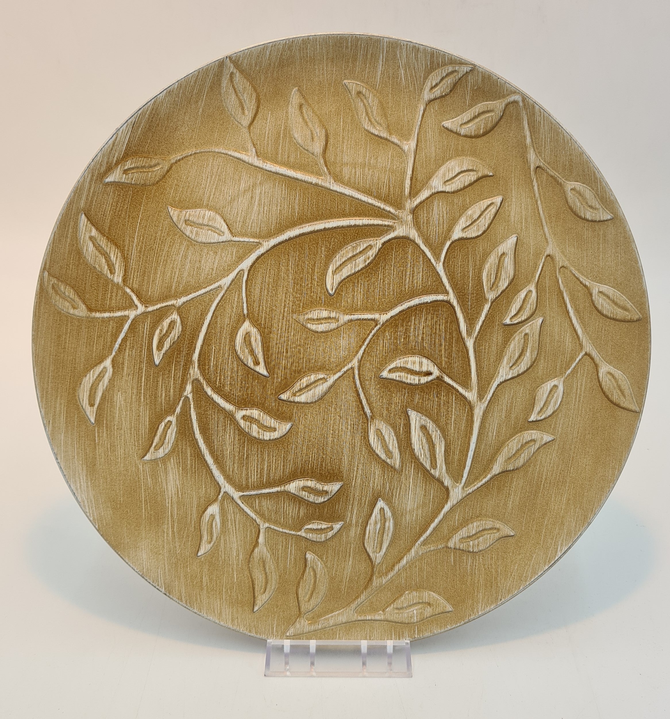 12.5 Inch Beige Charger Plate - Elegant Dinnerware for Weddings, Parties & Formal Dining - Premium Decorative Placemat for Table Setting