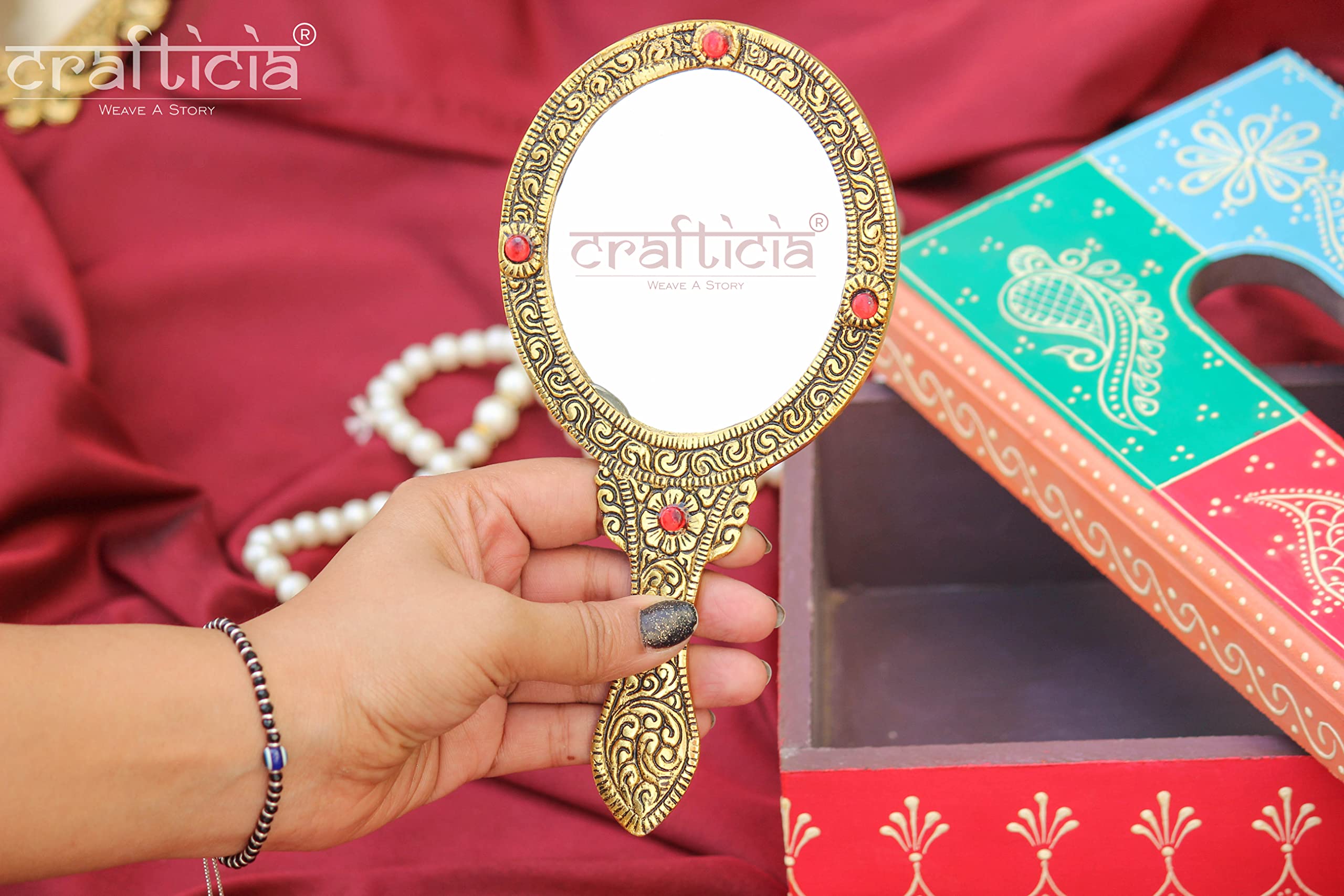 Vintage Golden Handheld Mirror for Makeup & Travel - 10X18 cm