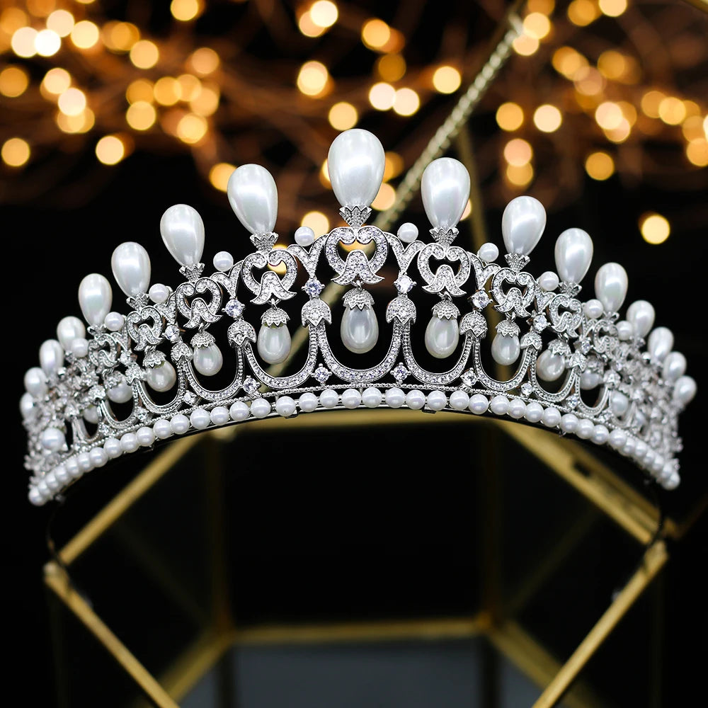 3A Cubic Zirconia Pearl Tiara Crown for Women - Elegant Bridal Hair Accessories with Gift Box - Perfect for Weddings, Prom, Pageants & Special Occasions