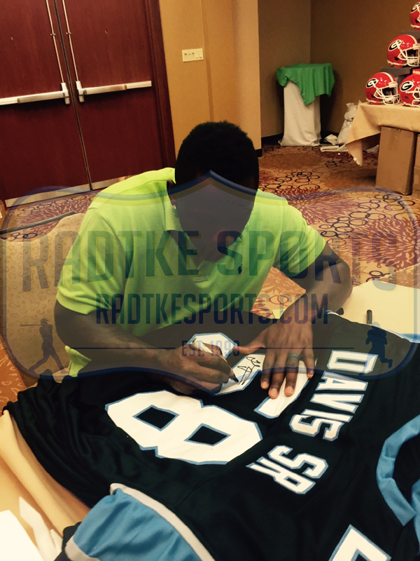 Authentic Thomas Davis Signed Carolina Panthers Black Custom Jersey - Limited Edition Collectible for NFL Fans & Sports Memorabilia Enthusiasts - Perfect for Display, Gifting, and Game Day Decor