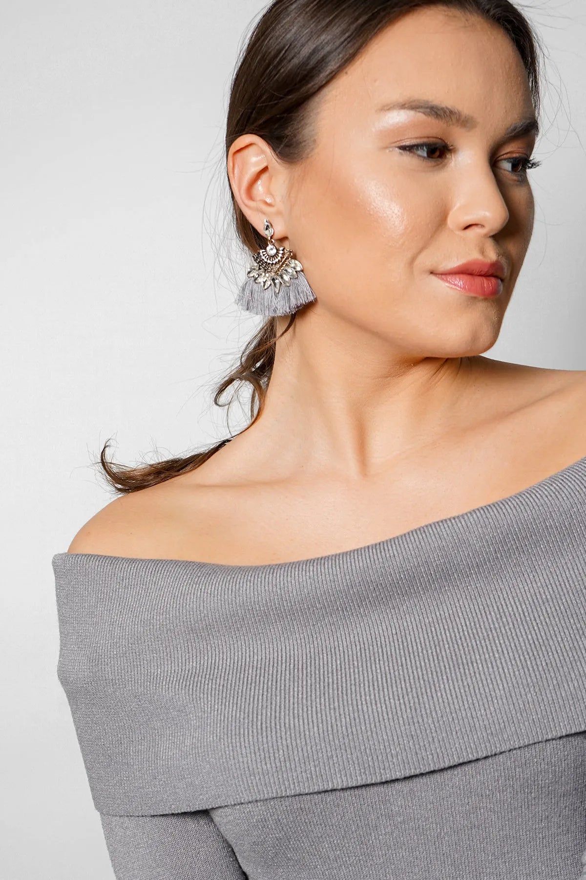 Stylish Crystal Fringe Tassel Earrings for Women - Elegant Dangle Drop Earrings for Party, Wedding & Evening Wear