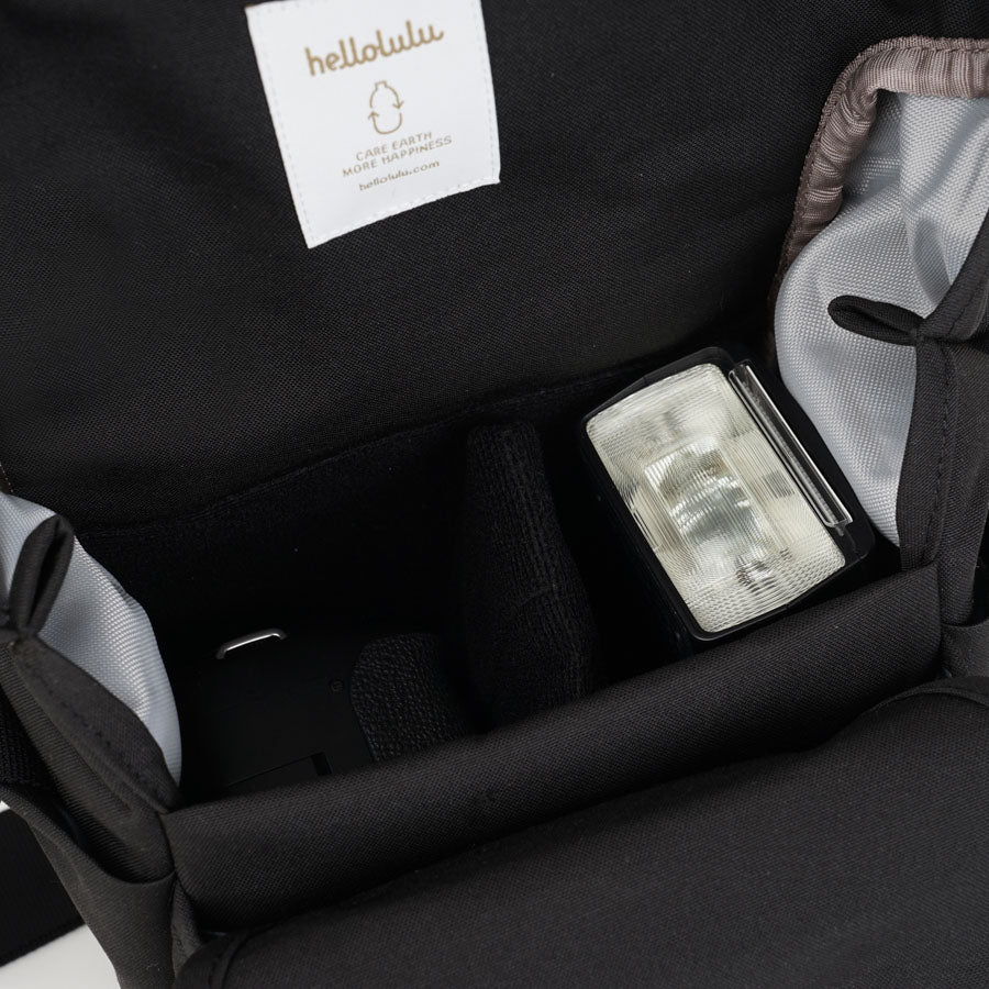 HELLOLULU Vita Compact Camera Bag Black - Stylish & Durable DSLR/SLR Bag for Travel, Hiking & Everyday Use