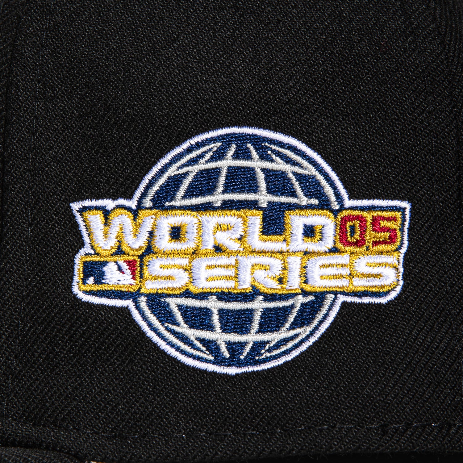 New Era 59Fifty Chicago White Sox 2005 World Series Patch Game Hat - Black MLB Baseball Cap for Men & Women - Perfect for Sports Fans, Collectors and Casual Wear