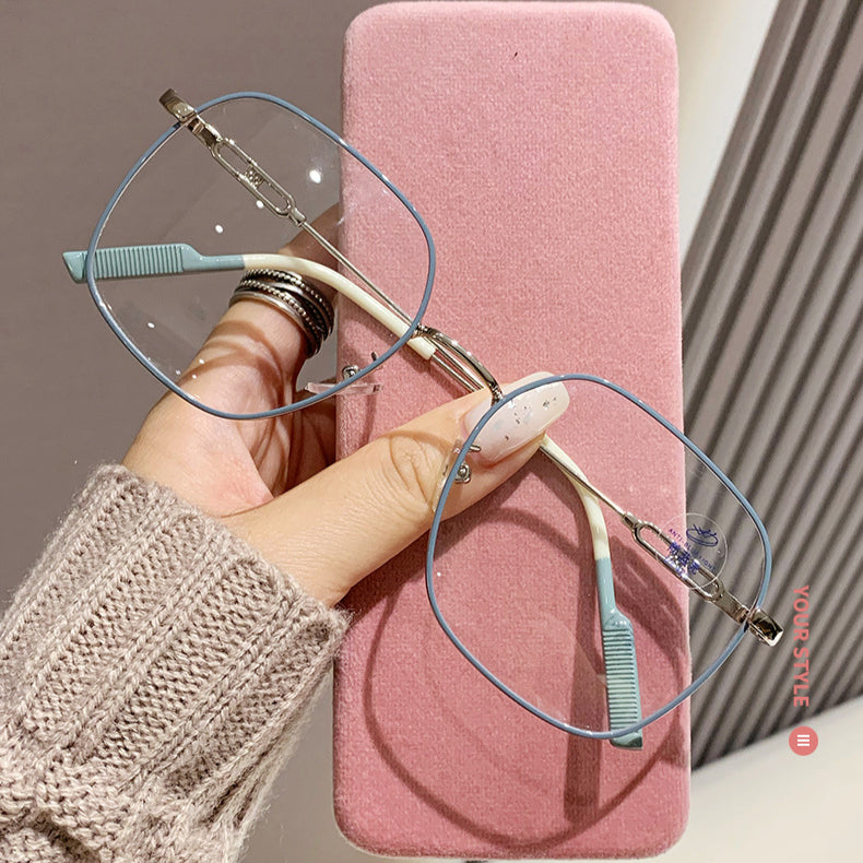 Stylish Metal Square Frame Glasses for Men & Women - Trendy Retro Eyewear for Reading, Driving & Fashion Accessories