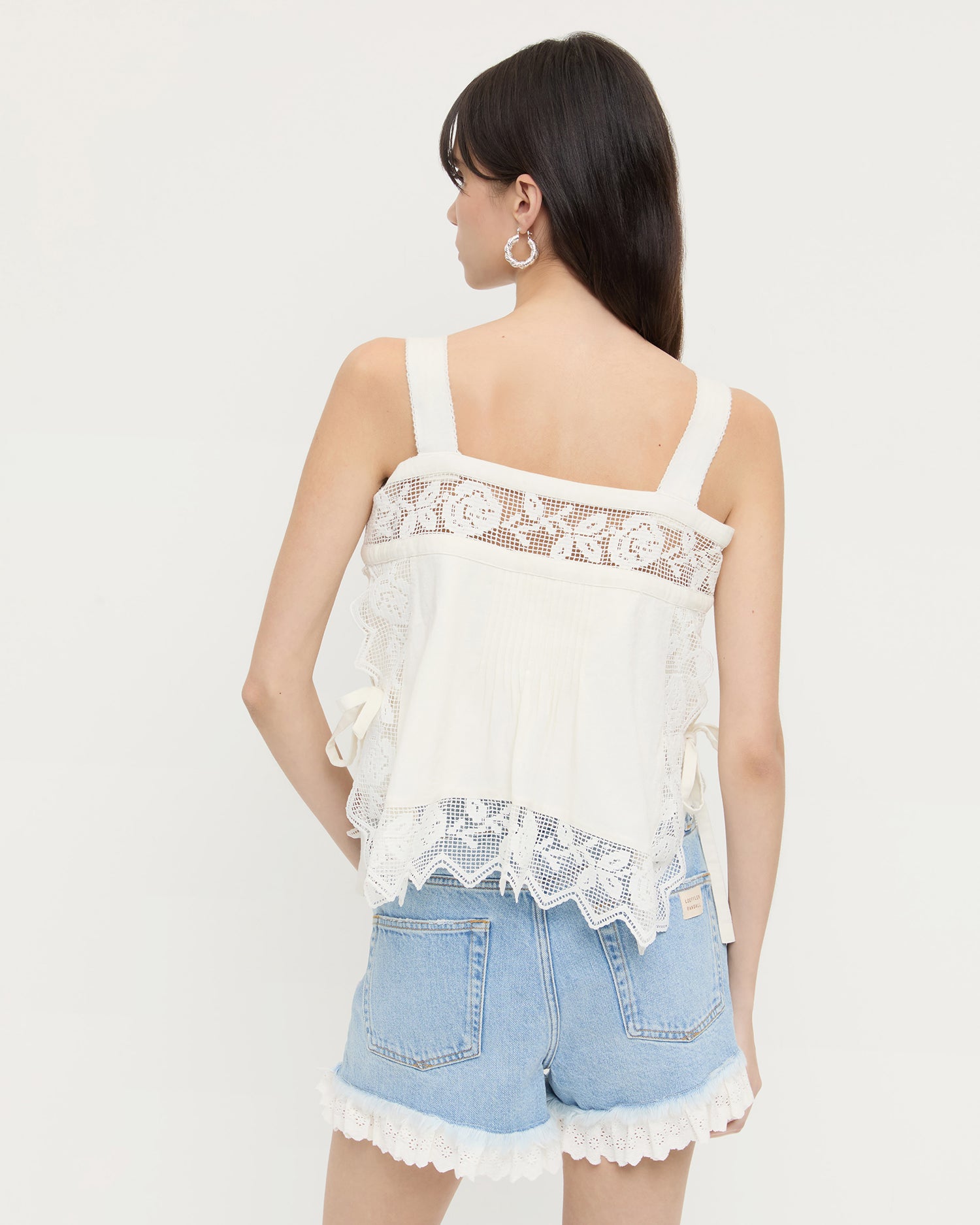Elegant White Blouse for Women - Chic & Comfortable Tops for Office, Party & Everyday Wear