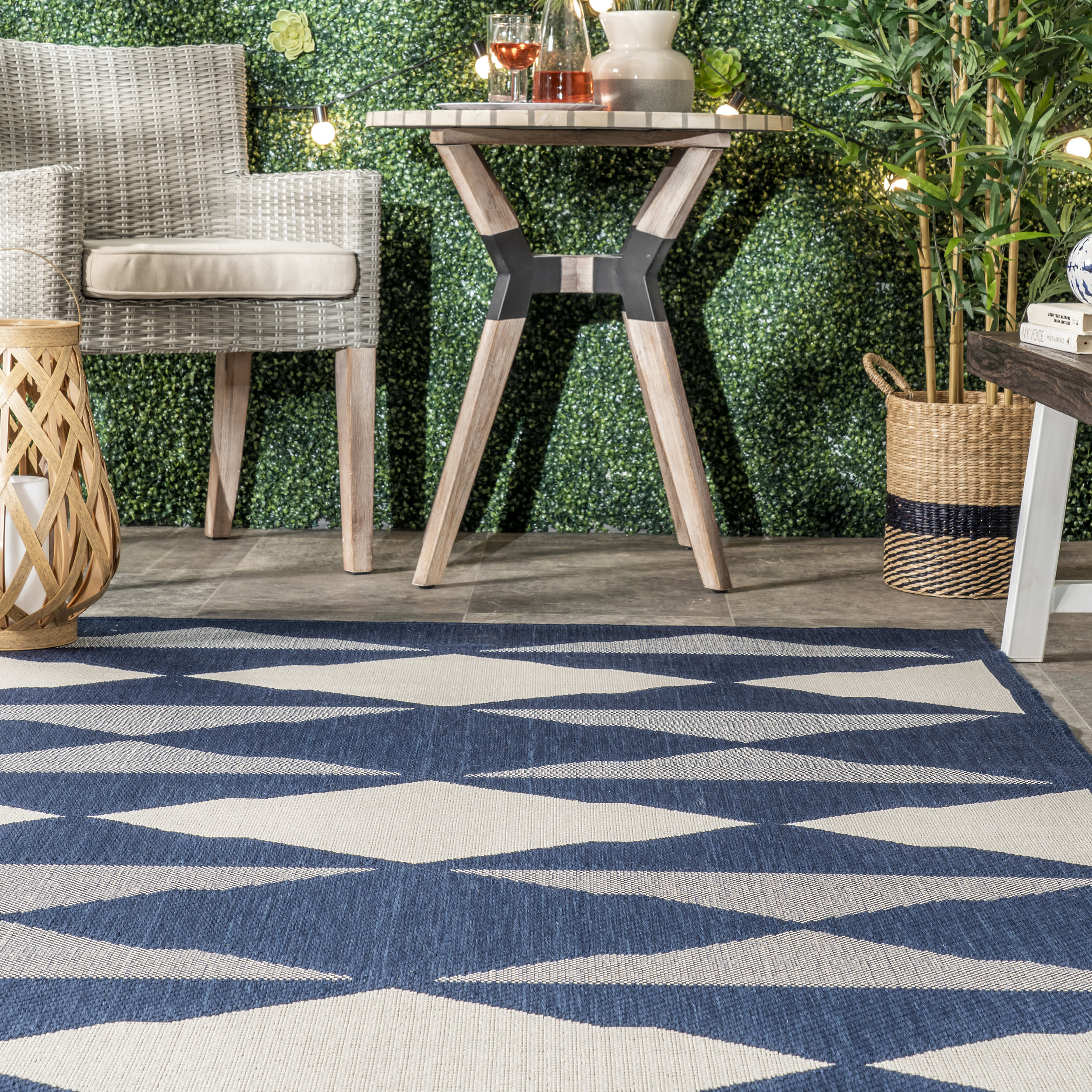 Premium Ziggy Diamonds Indoor Outdoor Rug - Navy Blue Non-Slip Area Carpet for Living Room, Bedroom, Patio & Deck - Water-Resistant & Durable Floor Mat for Home Decor